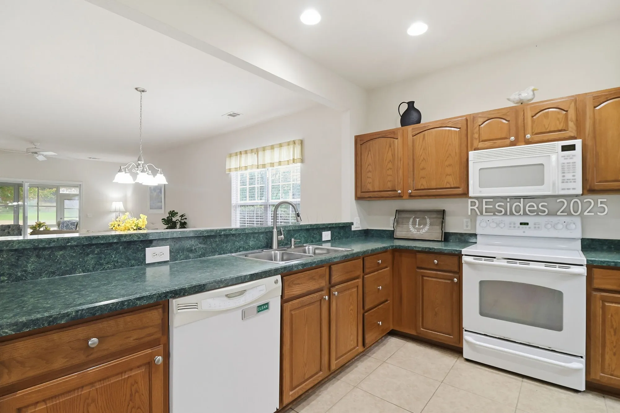Property Slideshow image 11 of 53 | 47 kings creek dr, Bluffton, SC, 29909