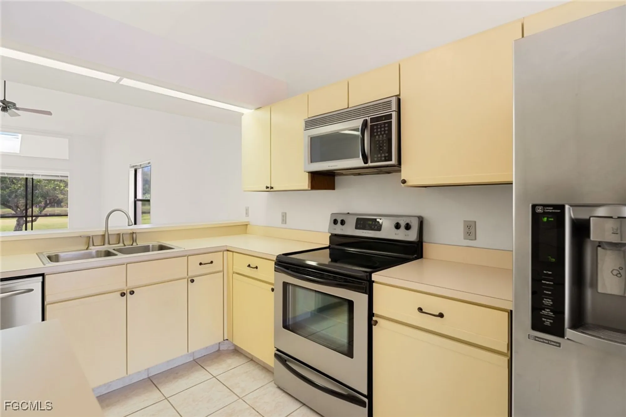 Property Slideshow image 26 of 50 | 12787 cold stream dr, Fort Myers, FL, 33912