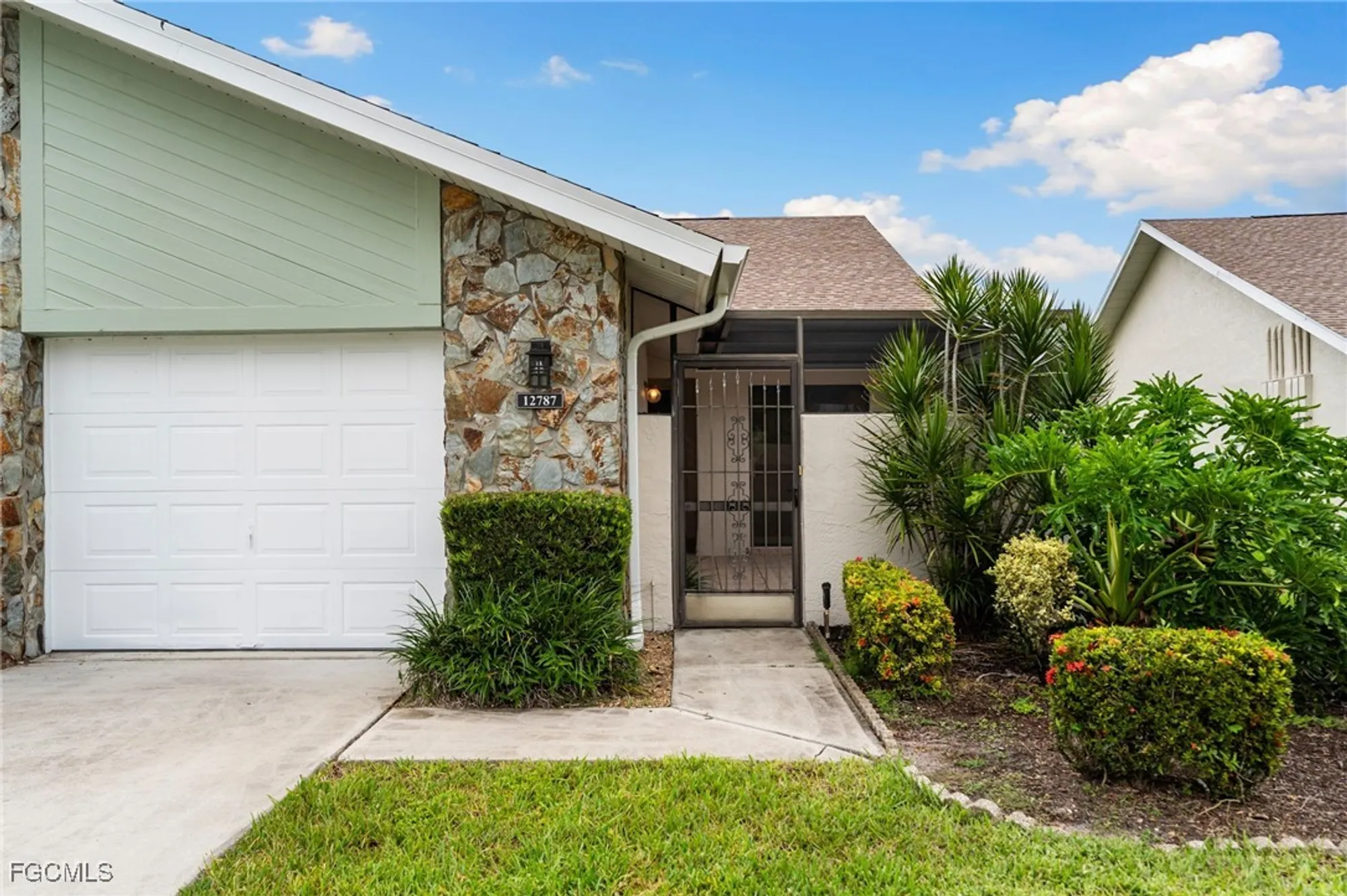Property Slideshow image 2 of 50 | 12787 cold stream dr, Fort Myers, FL, 33912