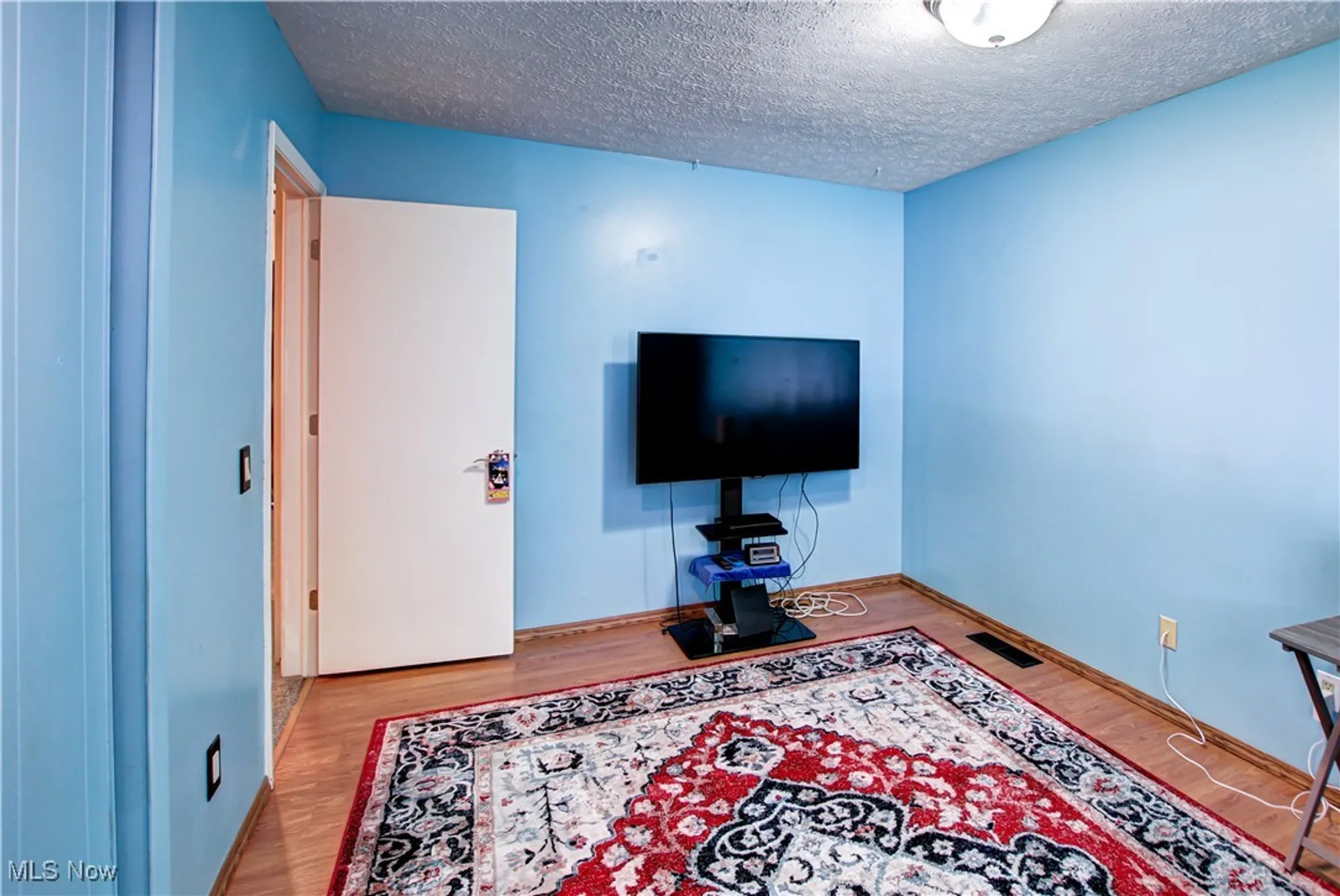 Property Slideshow image 19 of 34 | 9829 plum brook ln, Strongsville, OH, 44149