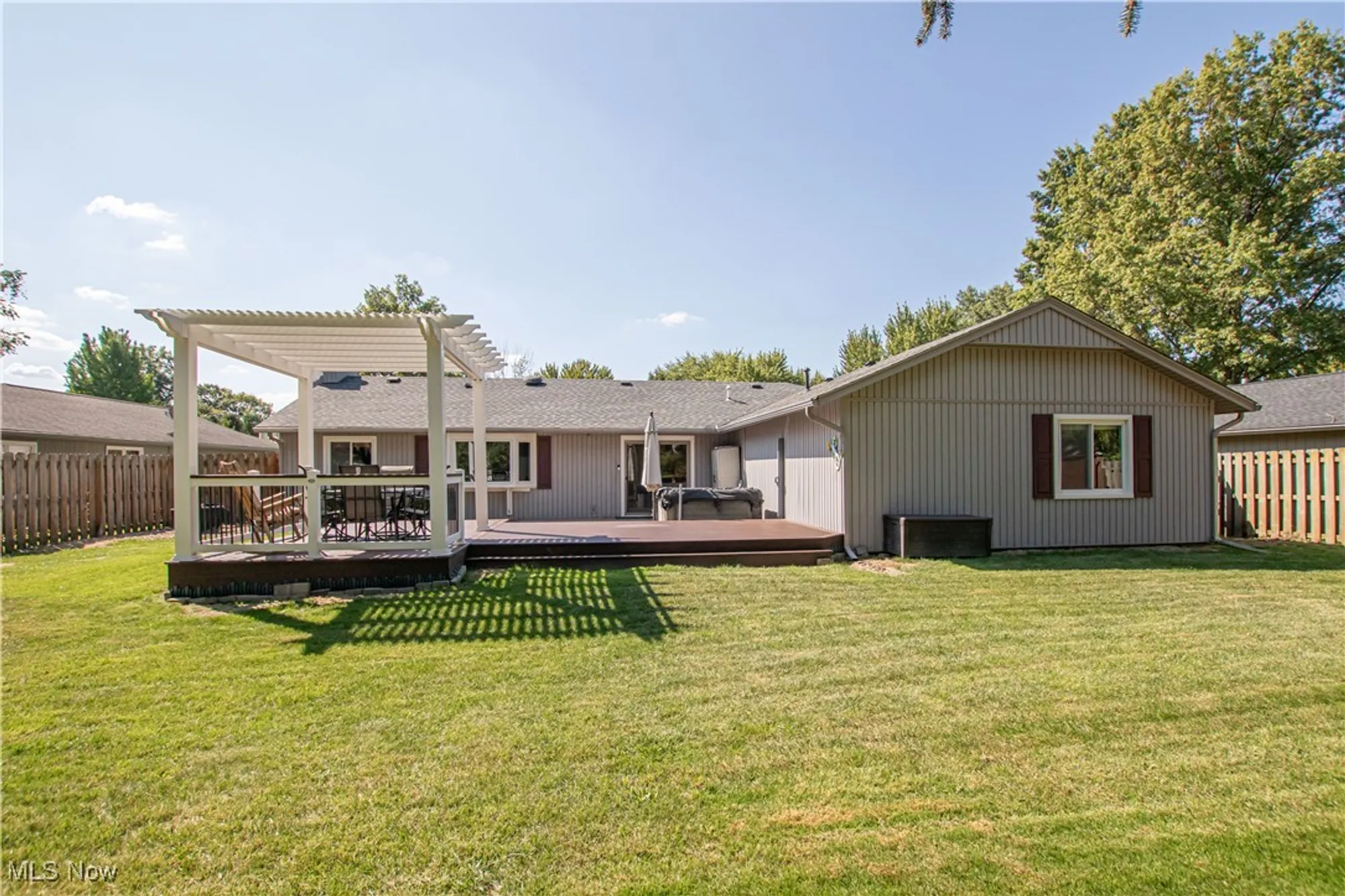 Property Slideshow image 25 of 34 | 9829 plum brook ln, Strongsville, OH, 44149