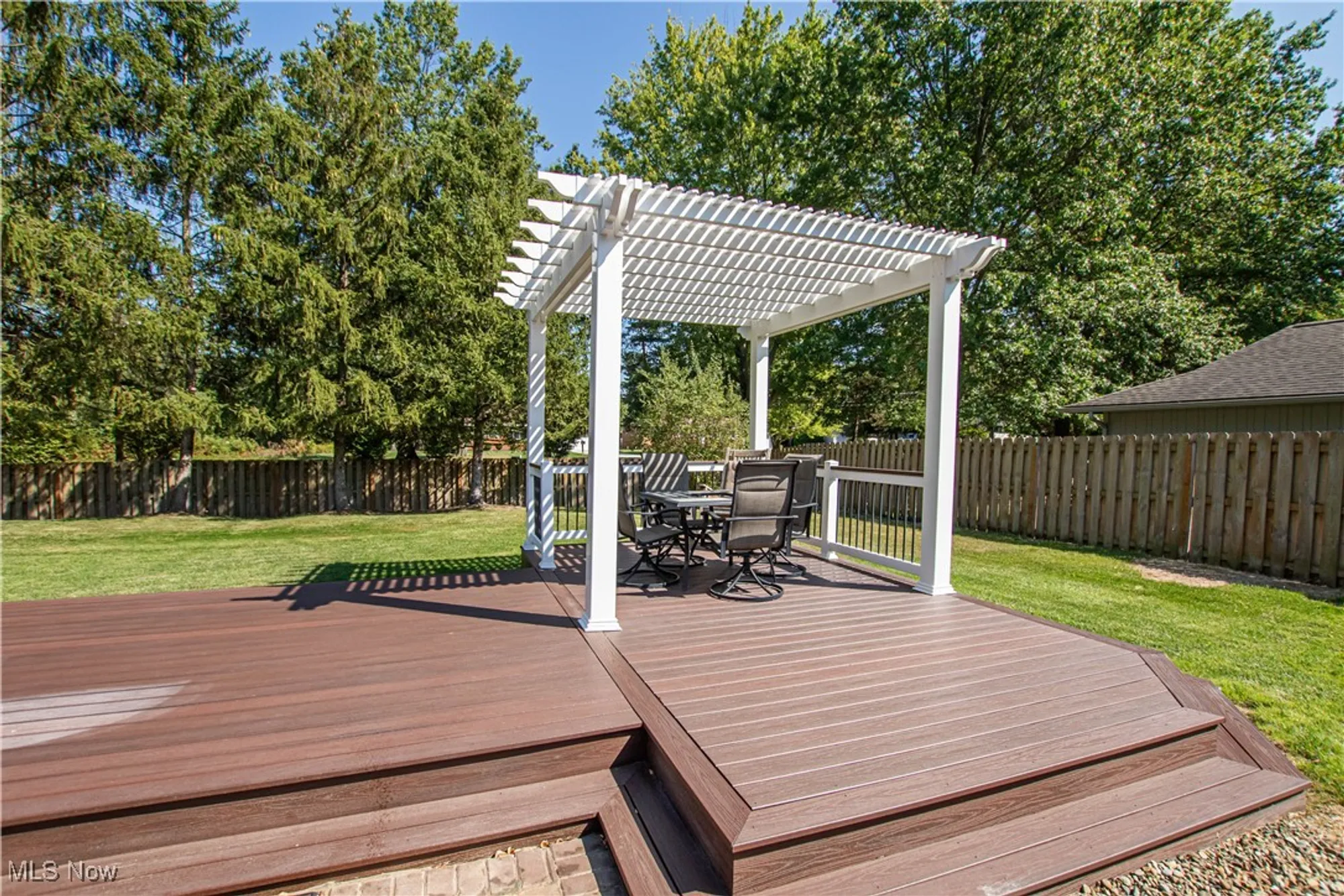 Property Slideshow image 27 of 34 | 9829 plum brook ln, Strongsville, OH, 44149