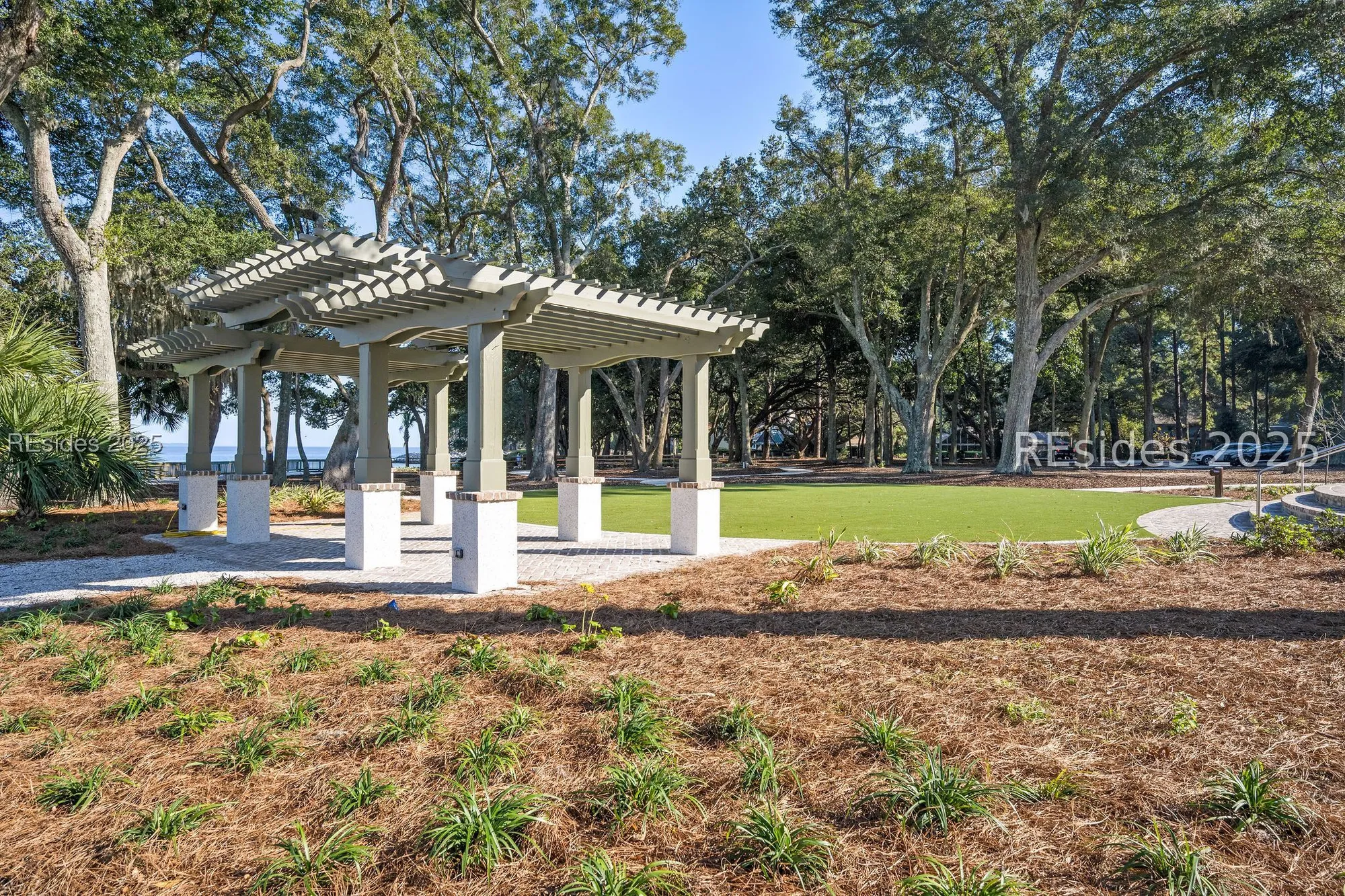 Property Slideshow image 38 of 48 | 20 field sparrow rd, Hilton Head Island, SC, 29926