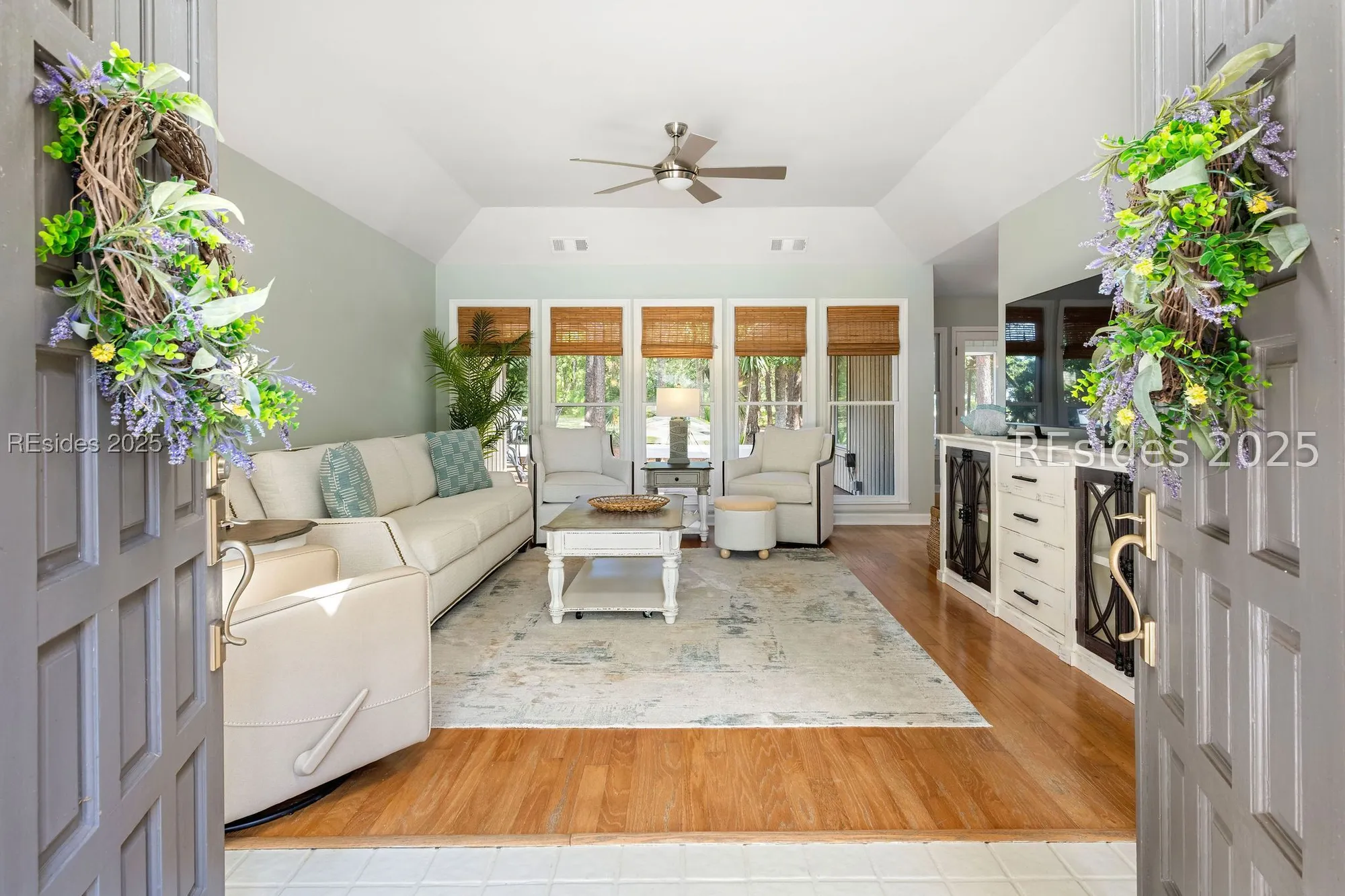 Property Slideshow image 4 of 48 | 20 field sparrow rd, Hilton Head Island, SC, 29926