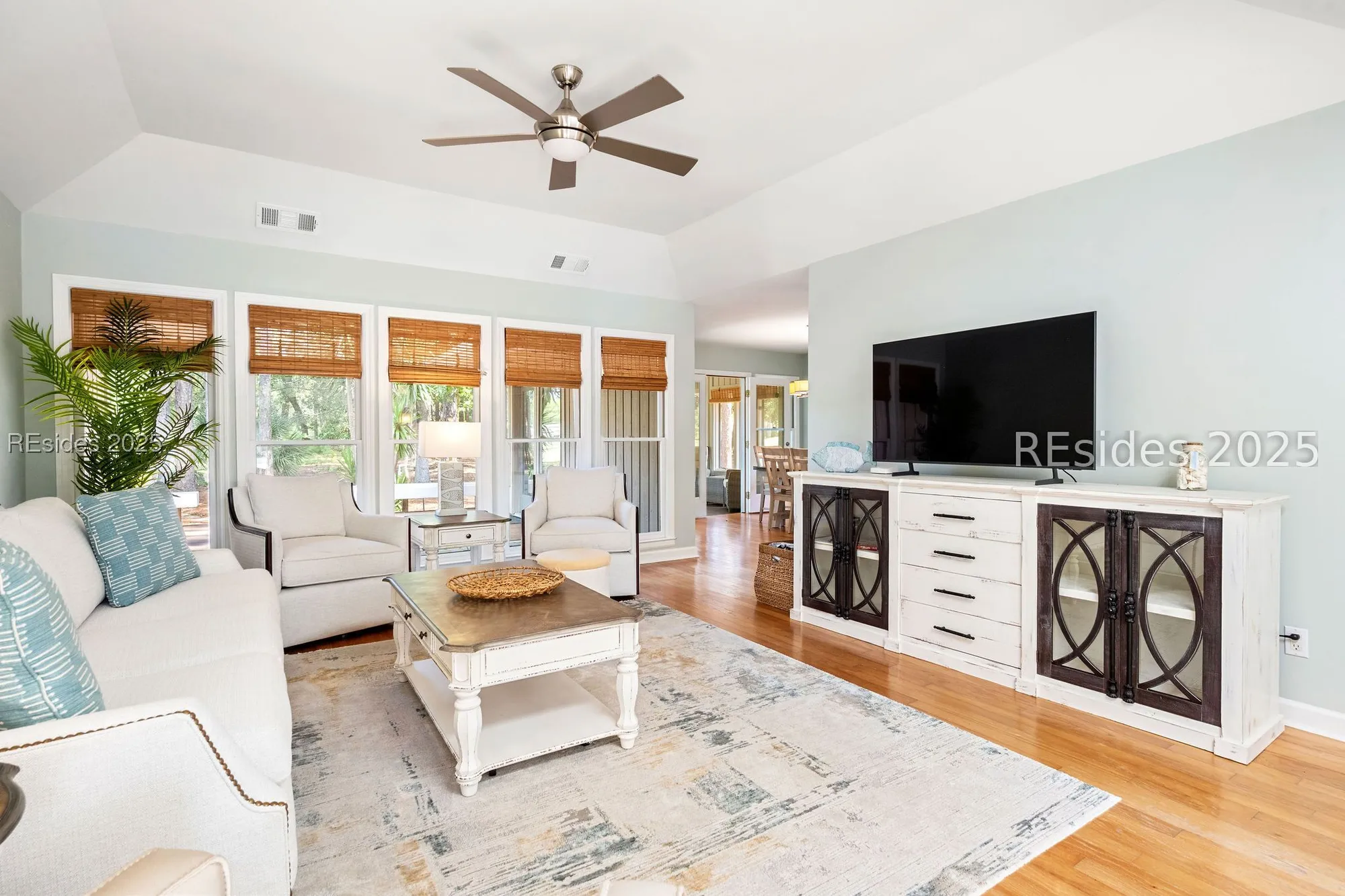 Property Slideshow image 6 of 48 | 20 field sparrow rd, Hilton Head Island, SC, 29926