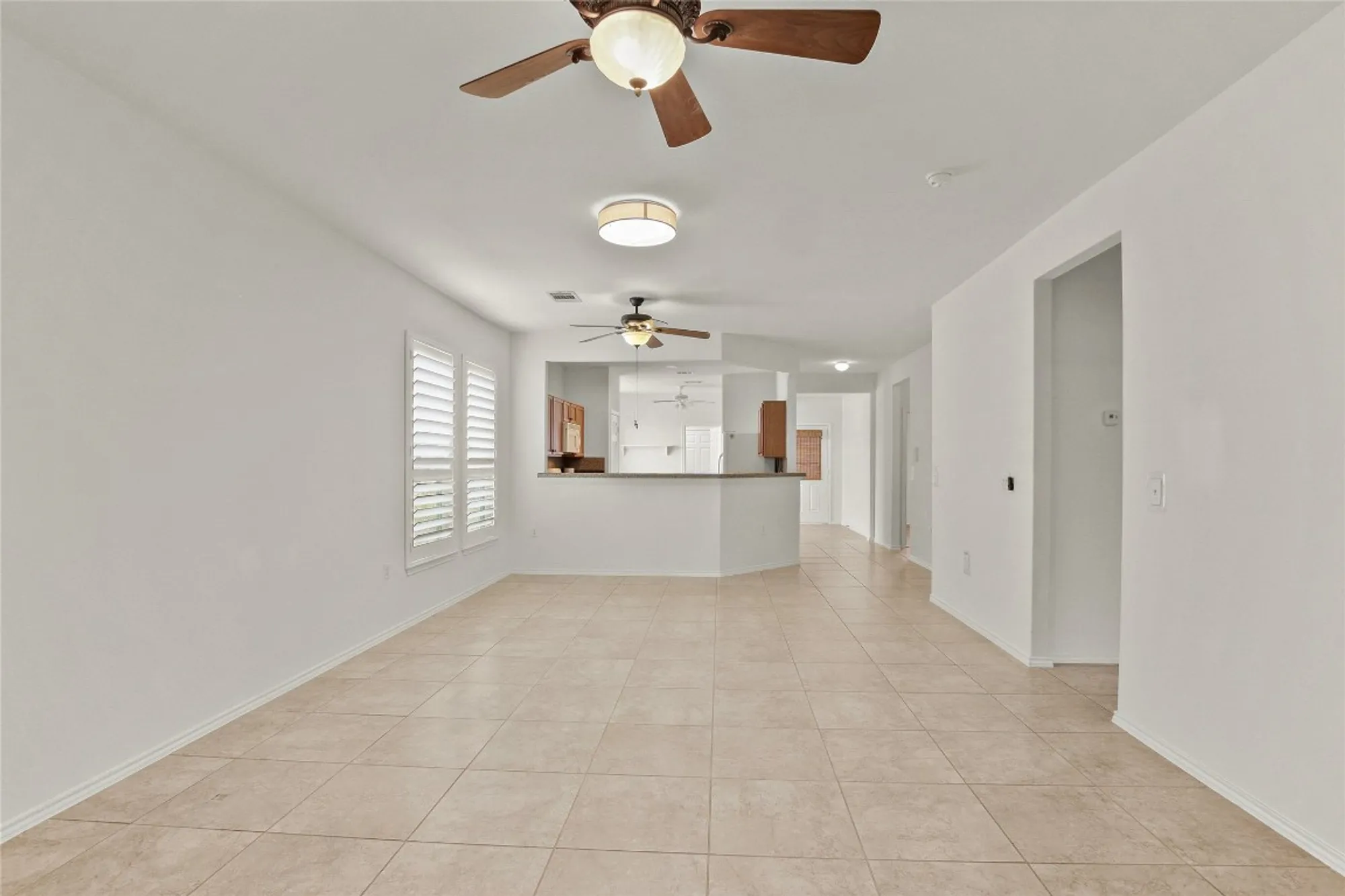 Property Slideshow image 9 of 28 | 119 hampton cir, Georgetown, TX, 78633