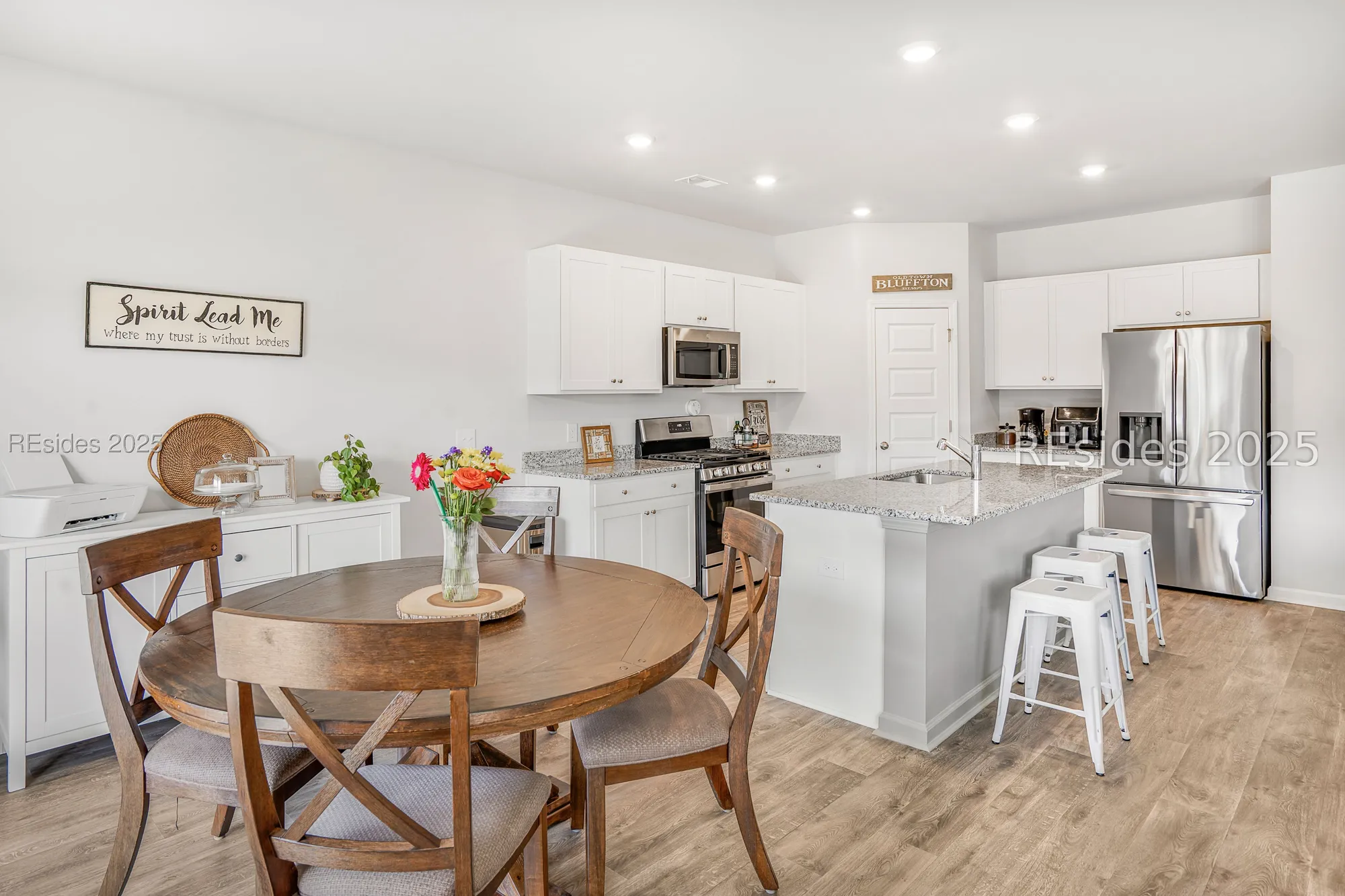 Property Slideshow image 9 of 32 | 335 sweetbay dr, Hardeeville, SC, 29927