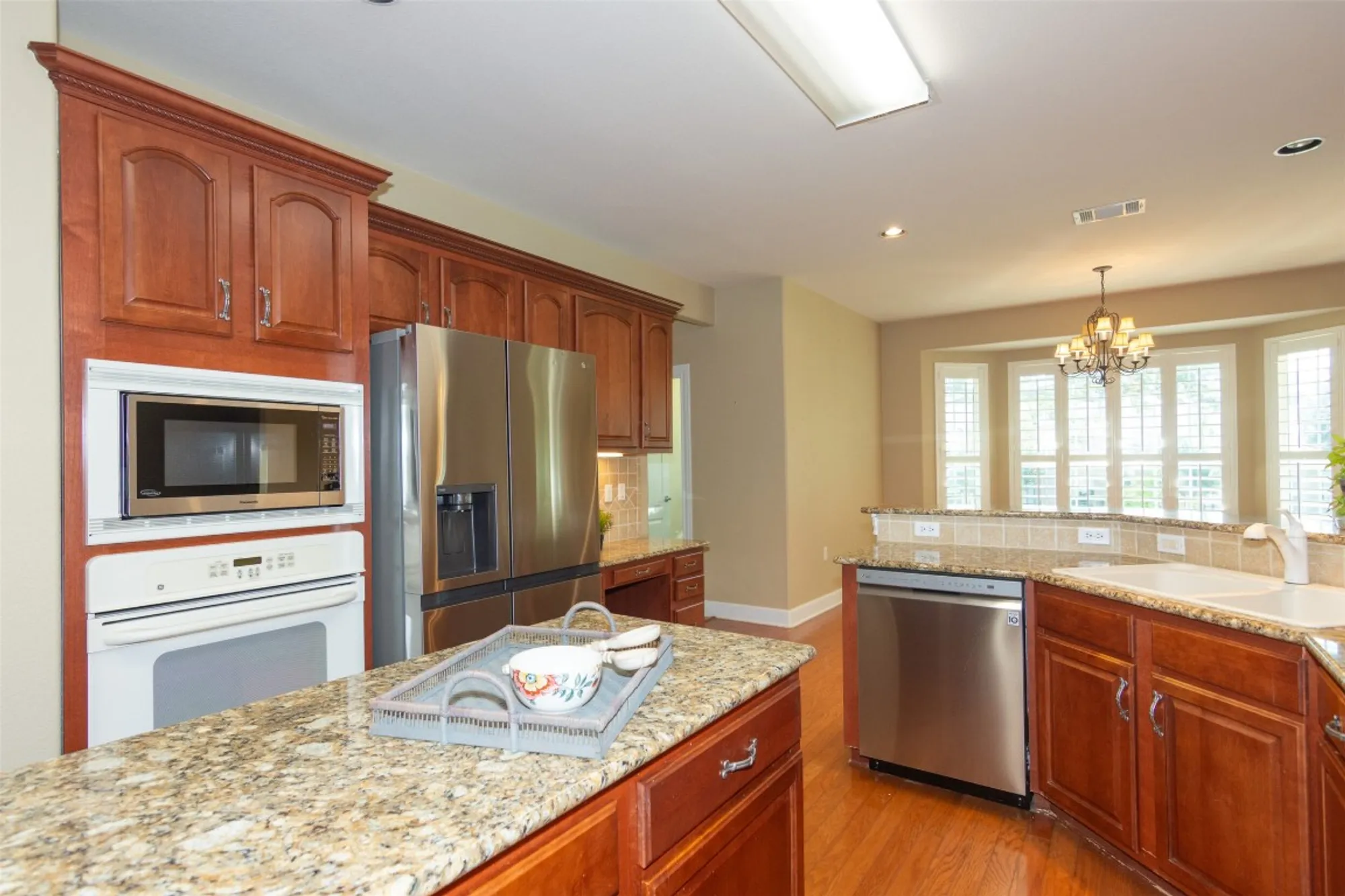 Property Slideshow image 16 of 39 | 110 lampasas pass, Georgetown, TX, 78633