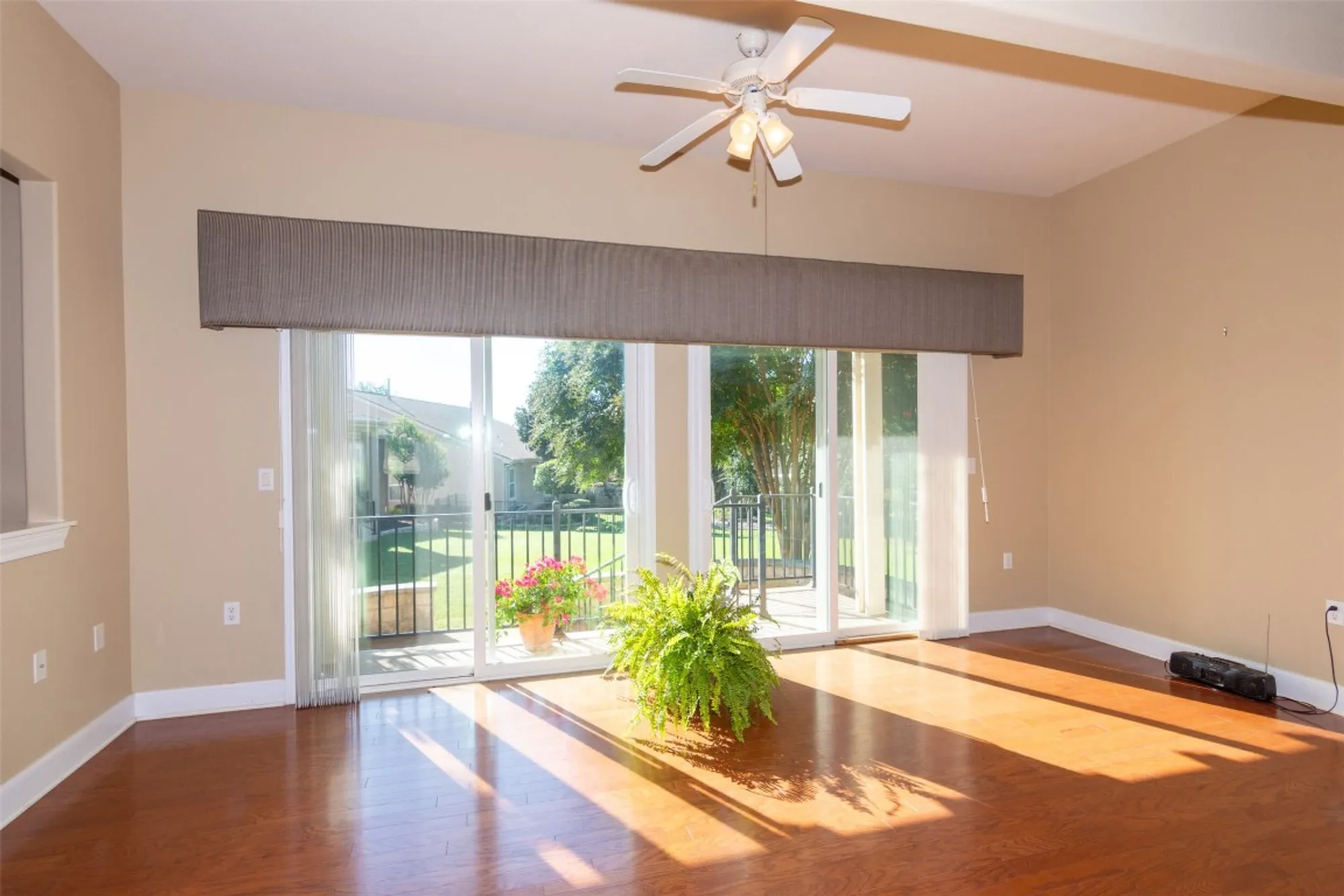 Property Slideshow image 11 of 39 | 110 lampasas pass, Georgetown, TX, 78633