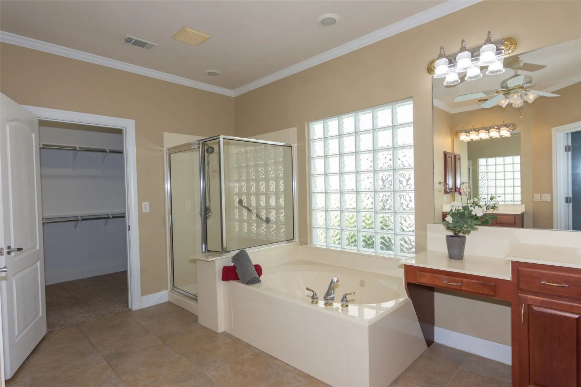 Property Slideshow image 21 of 39 | 110 lampasas pass, Georgetown, TX, 78633