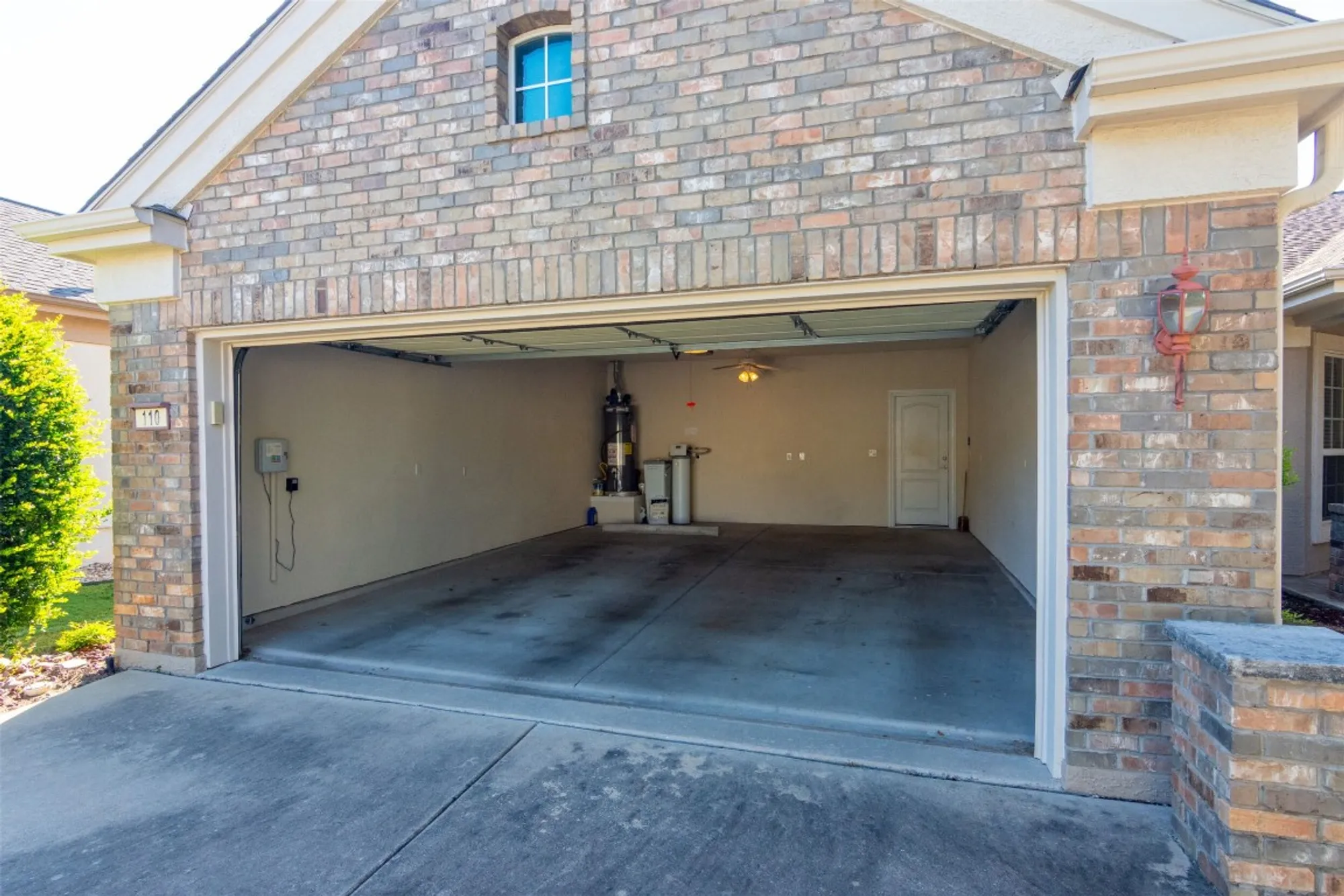 Property Slideshow image 34 of 39 | 110 lampasas pass, Georgetown, TX, 78633