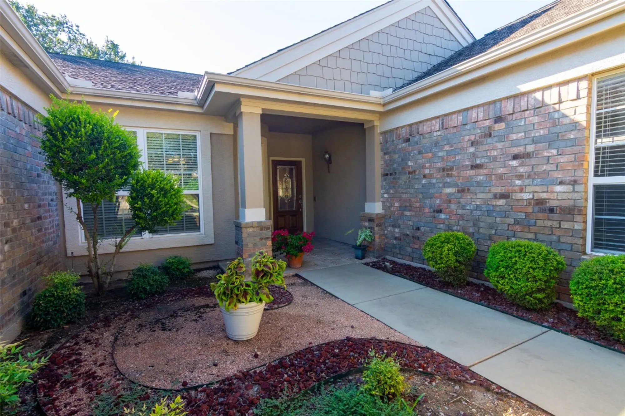 Property Slideshow image 4 of 39 | 110 lampasas pass, Georgetown, TX, 78633