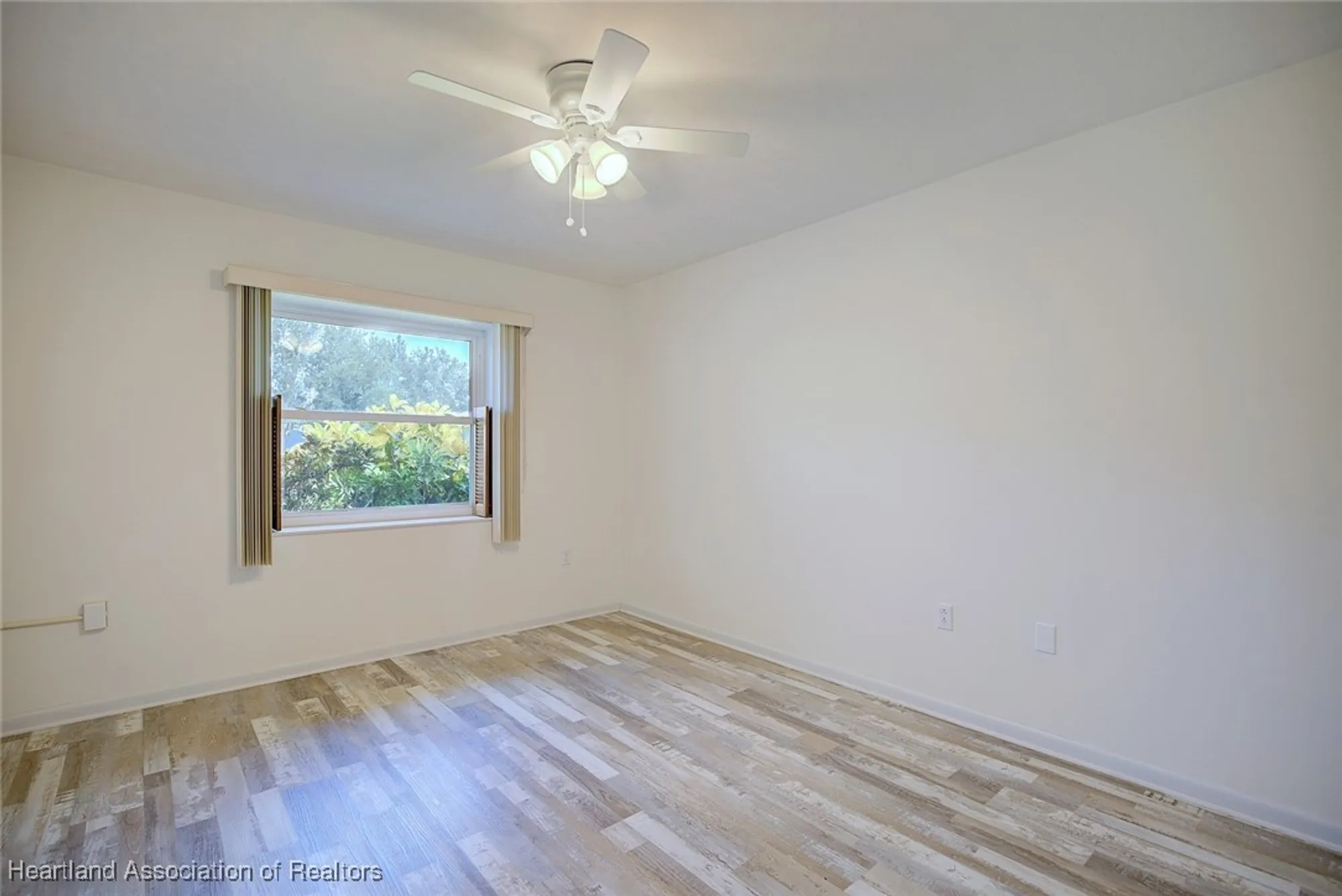 Property Slideshow image 13 of 27 | 56 grandview blvd, Lake Placid, FL, 33852