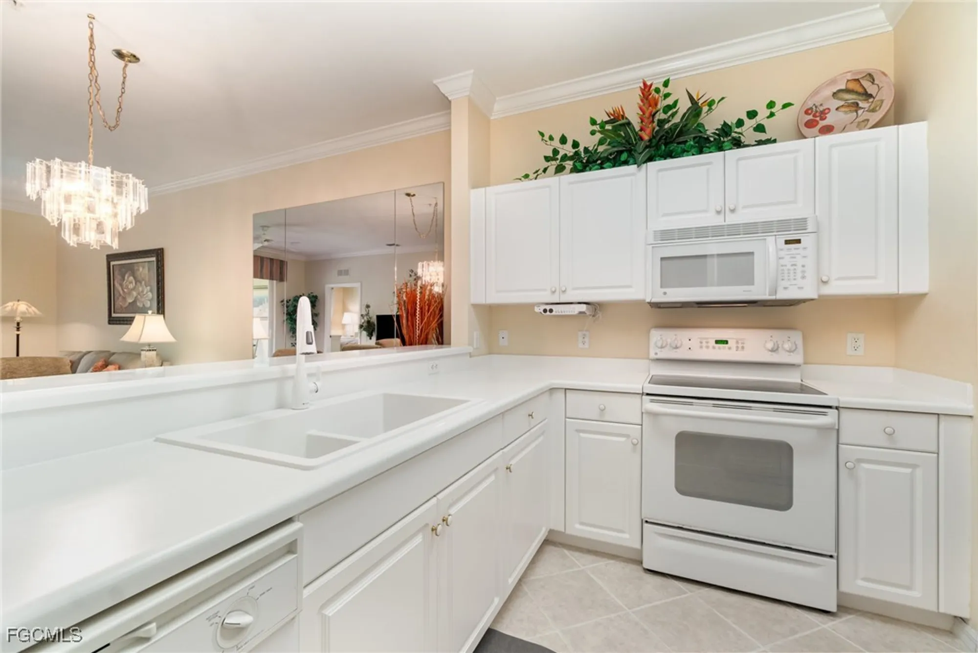 Property Slideshow image 10 of 37 | 19470 cromwell ct apt 204, Fort Myers, FL, 33912