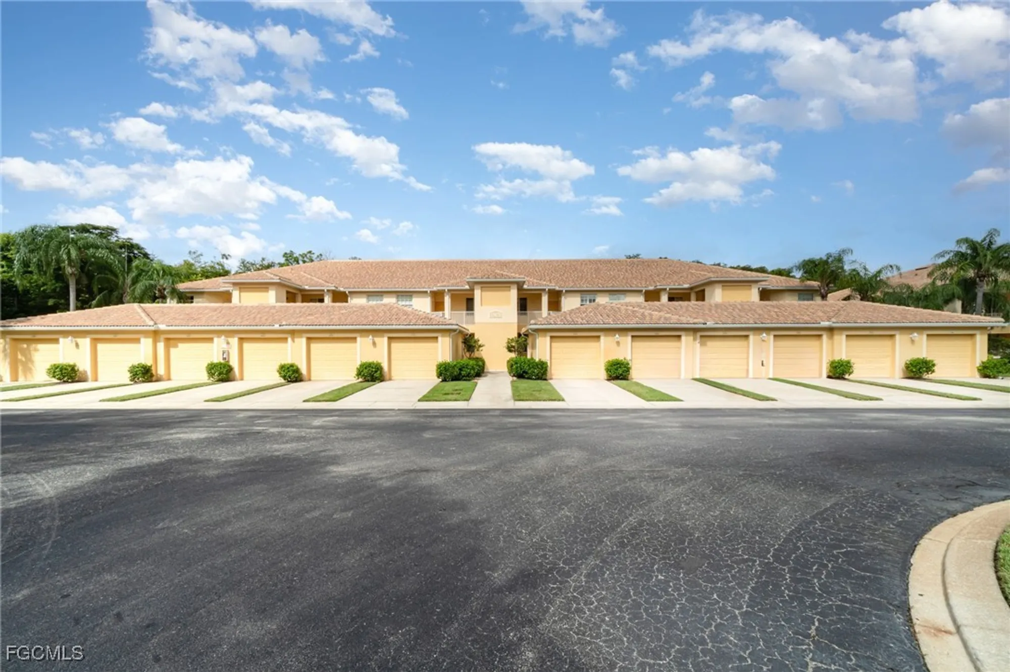 Property Slideshow image 2 of 37 | 19470 cromwell ct apt 204, Fort Myers, FL, 33912