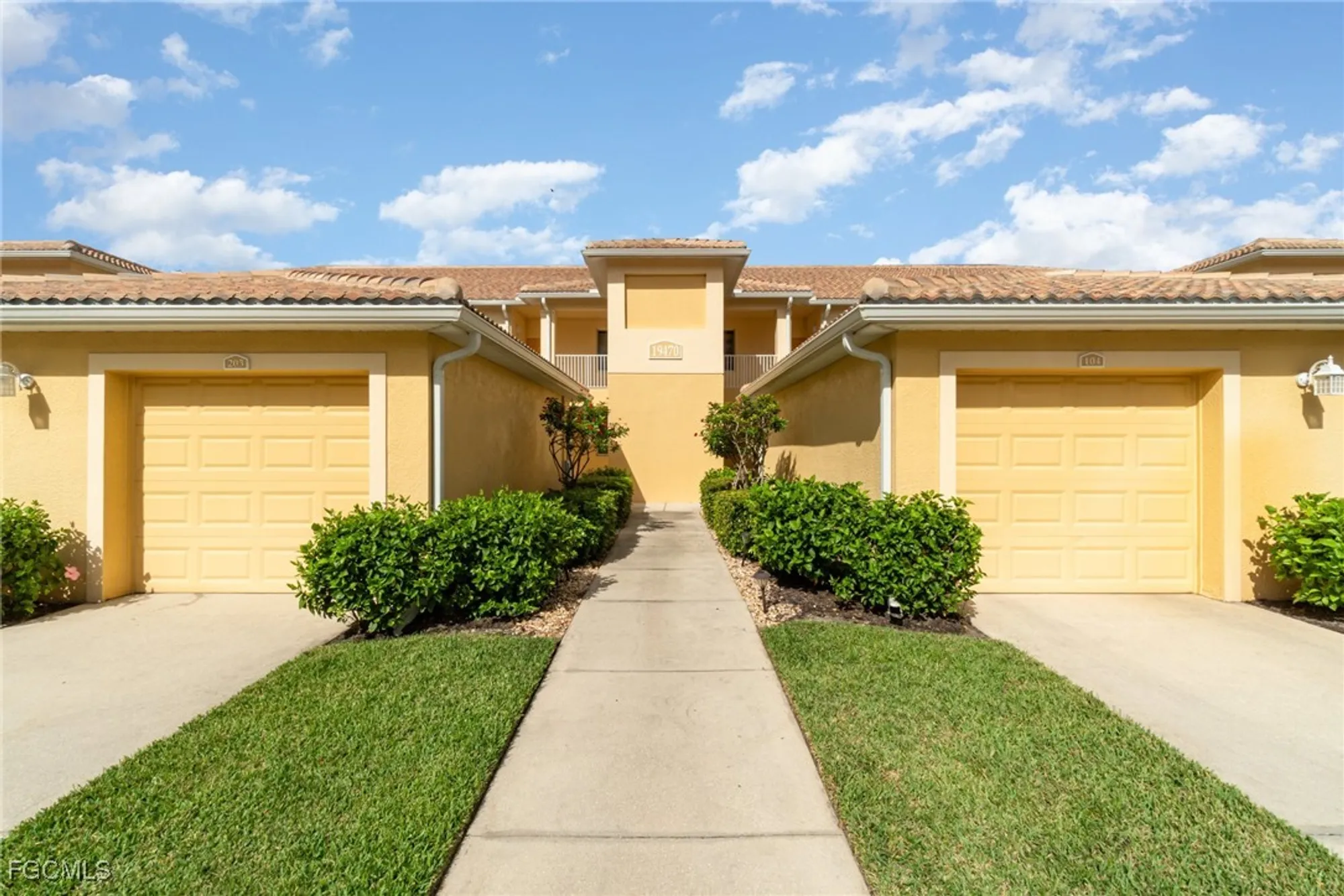Property Slideshow image 3 of 37 | 19470 cromwell ct apt 204, Fort Myers, FL, 33912