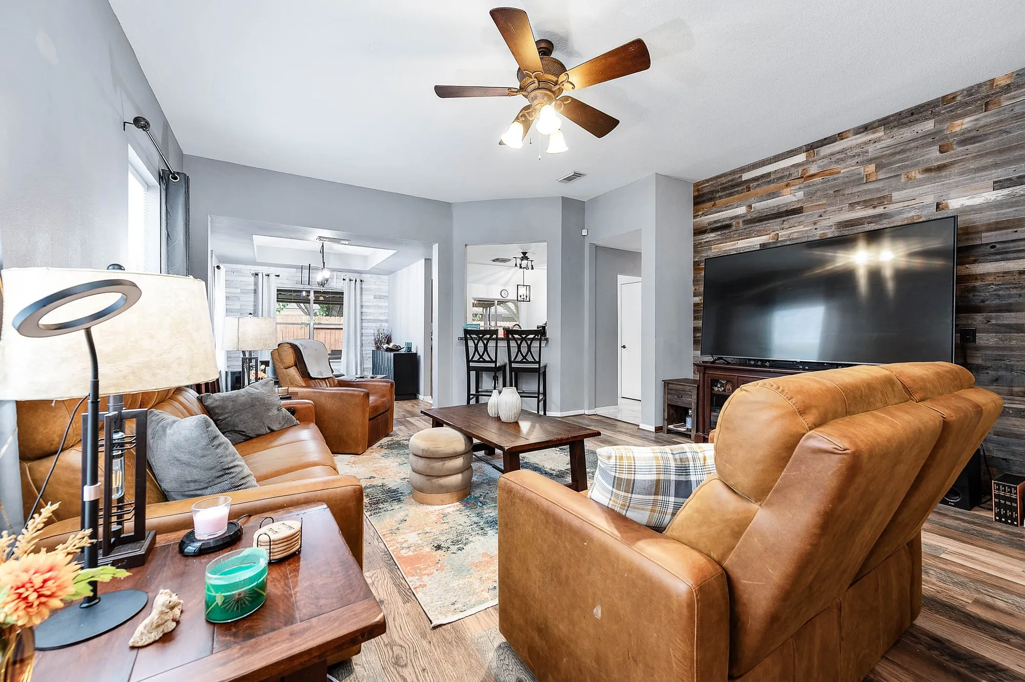 Property Slideshow image 1 of 36 | 739 apple blossom dr, Pearland, TX, 77584