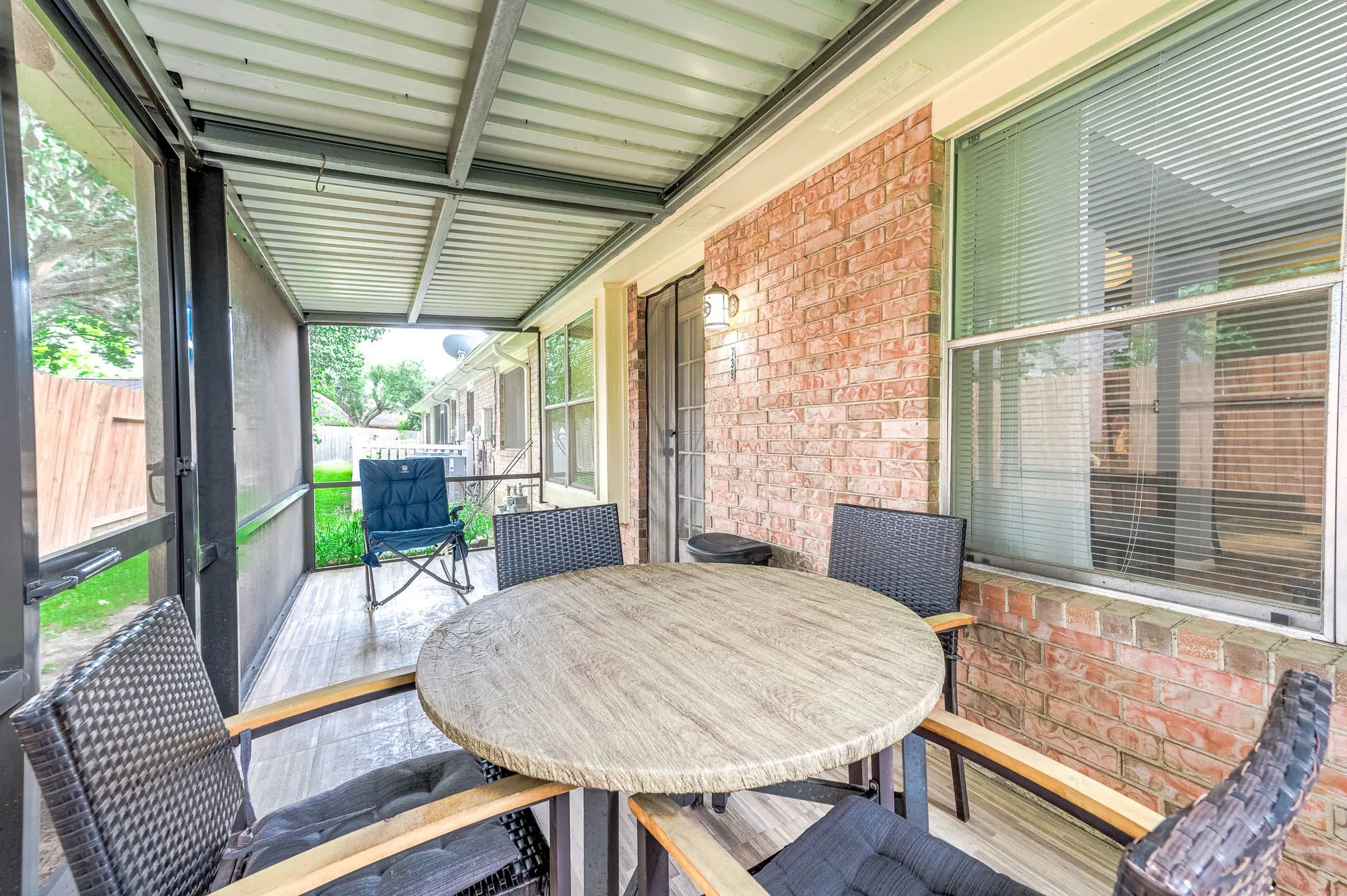 Property Slideshow image 25 of 36 | 739 apple blossom dr, Pearland, TX, 77584