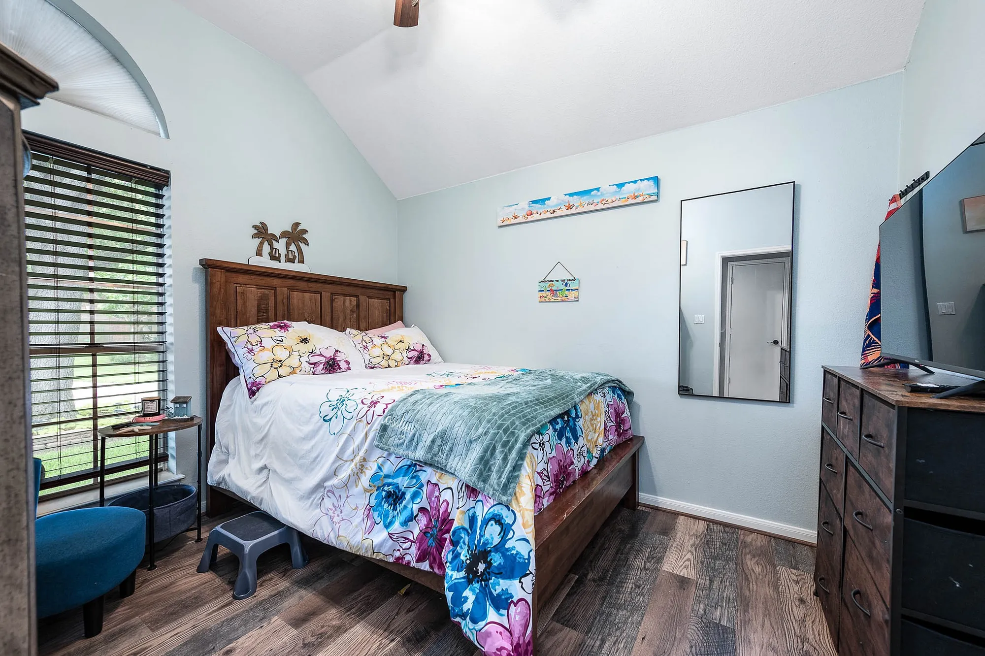 Property Slideshow image 20 of 36 | 739 apple blossom dr, Pearland, TX, 77584