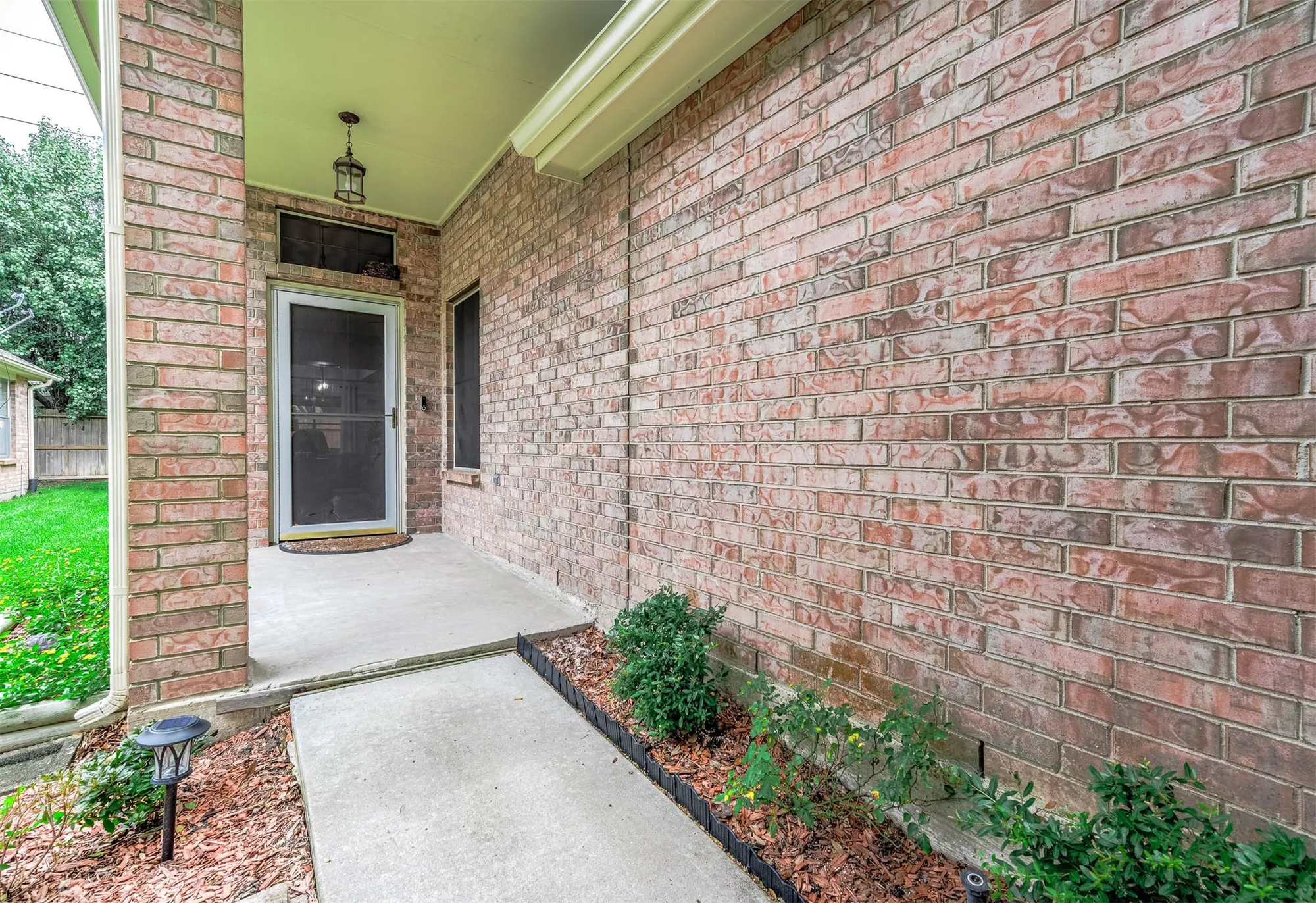 Property Slideshow image 23 of 36 | 739 apple blossom dr, Pearland, TX, 77584