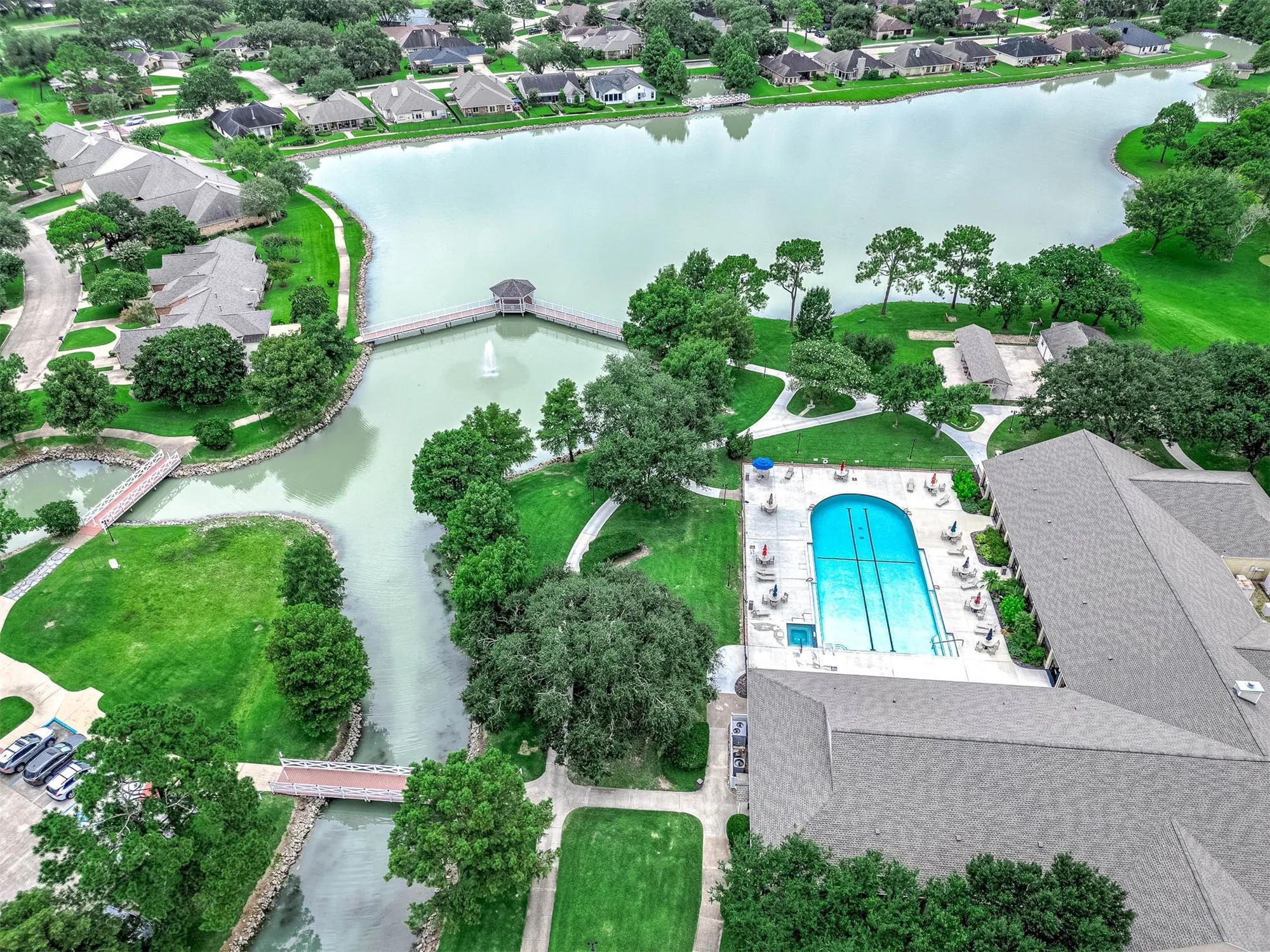 Property Slideshow image 35 of 36 | 739 apple blossom dr, Pearland, TX, 77584