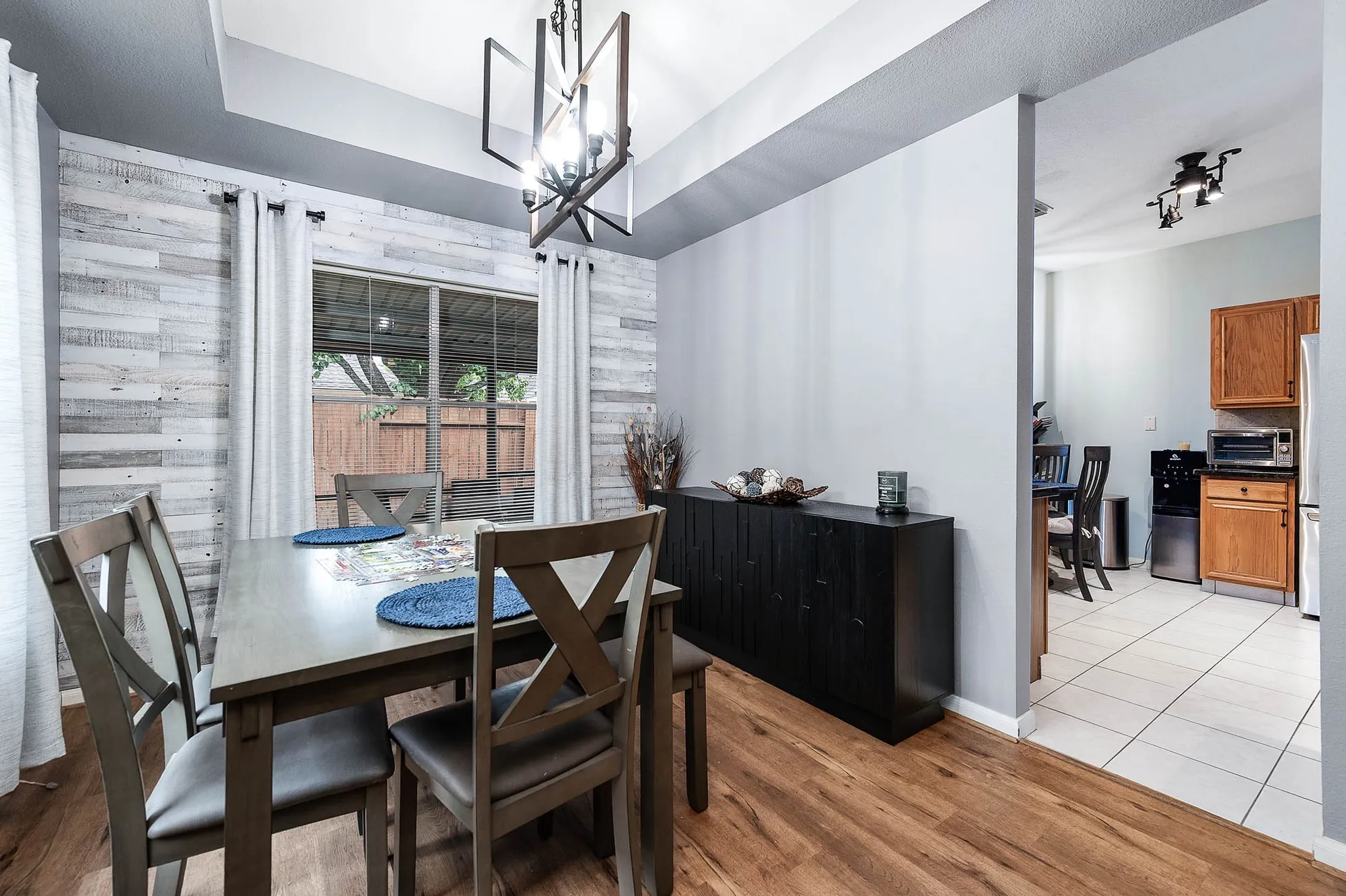 Property Slideshow image 7 of 36 | 739 apple blossom dr, Pearland, TX, 77584