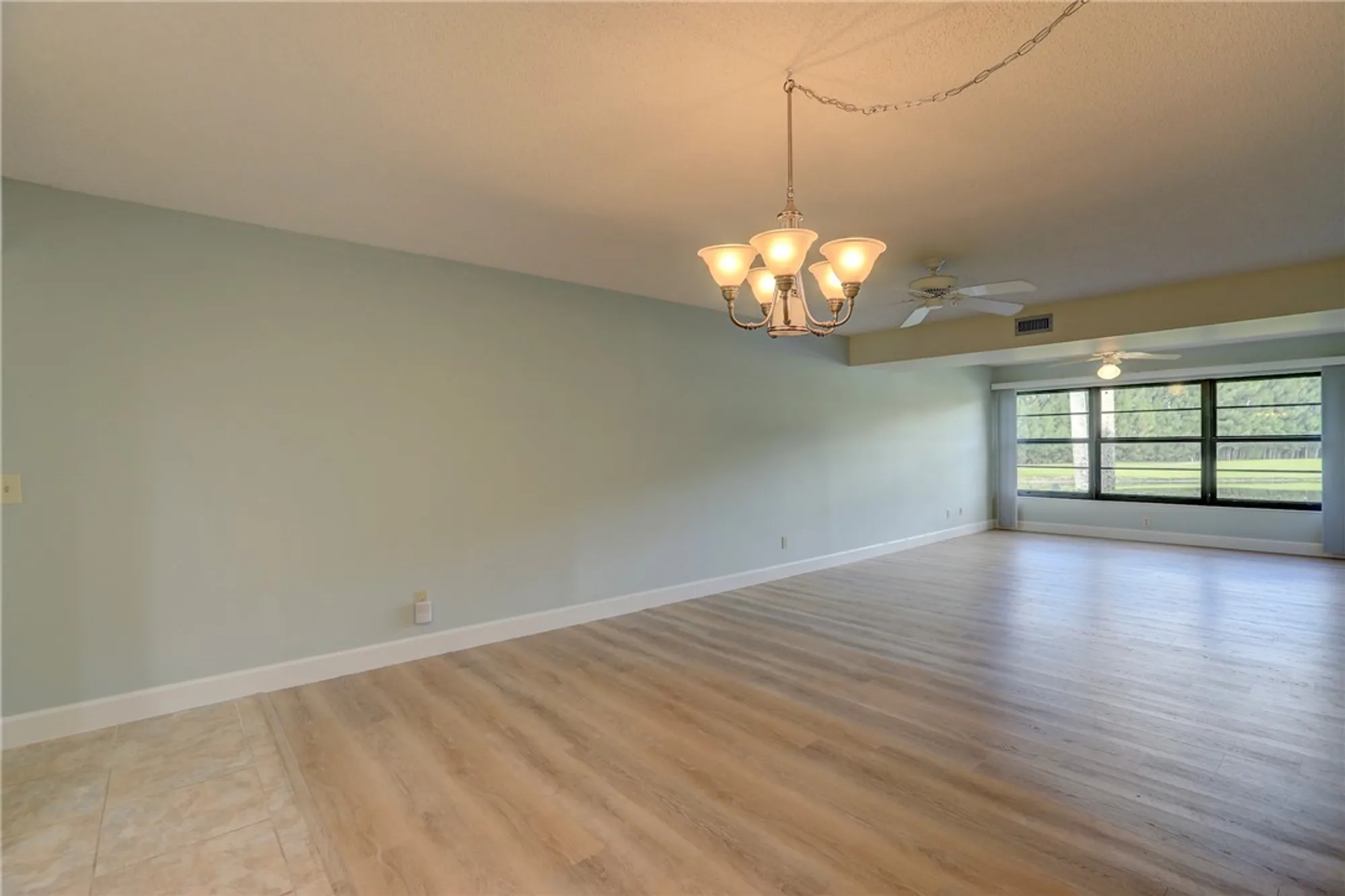 Property Slideshow image 11 of 36 | 14 plantation dr apt 103, Vero Beach, FL, 32966