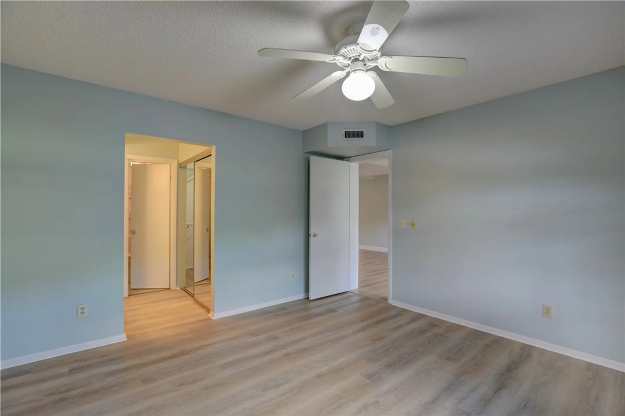 Property Slideshow image 24 of 36 | 14 plantation dr apt 103, Vero Beach, FL, 32966