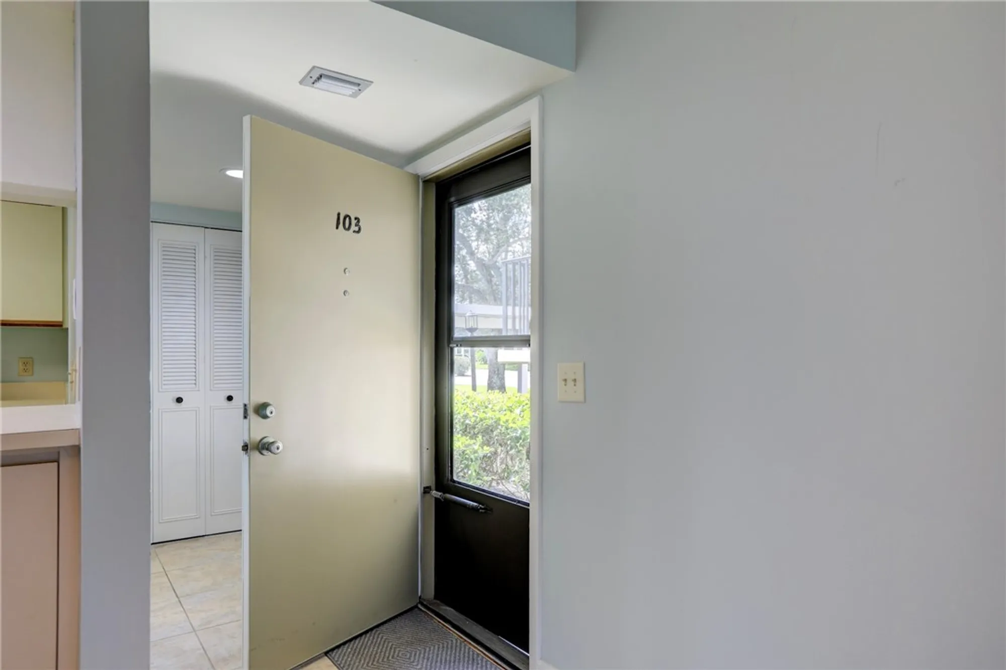 Property Slideshow image 5 of 36 | 14 plantation dr apt 103, Vero Beach, FL, 32966