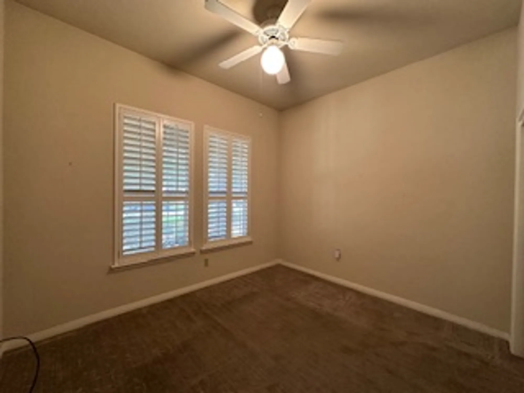 Property Slideshow image 12 of 24 | 108 egret cv, Georgetown, TX, 78633