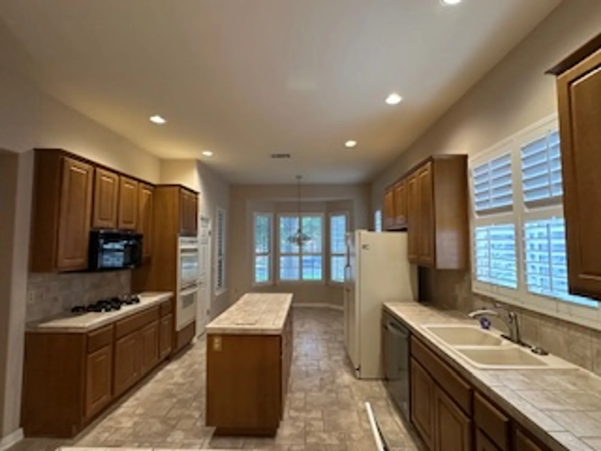 Property Slideshow image 8 of 24 | 108 egret cv, Georgetown, TX, 78633