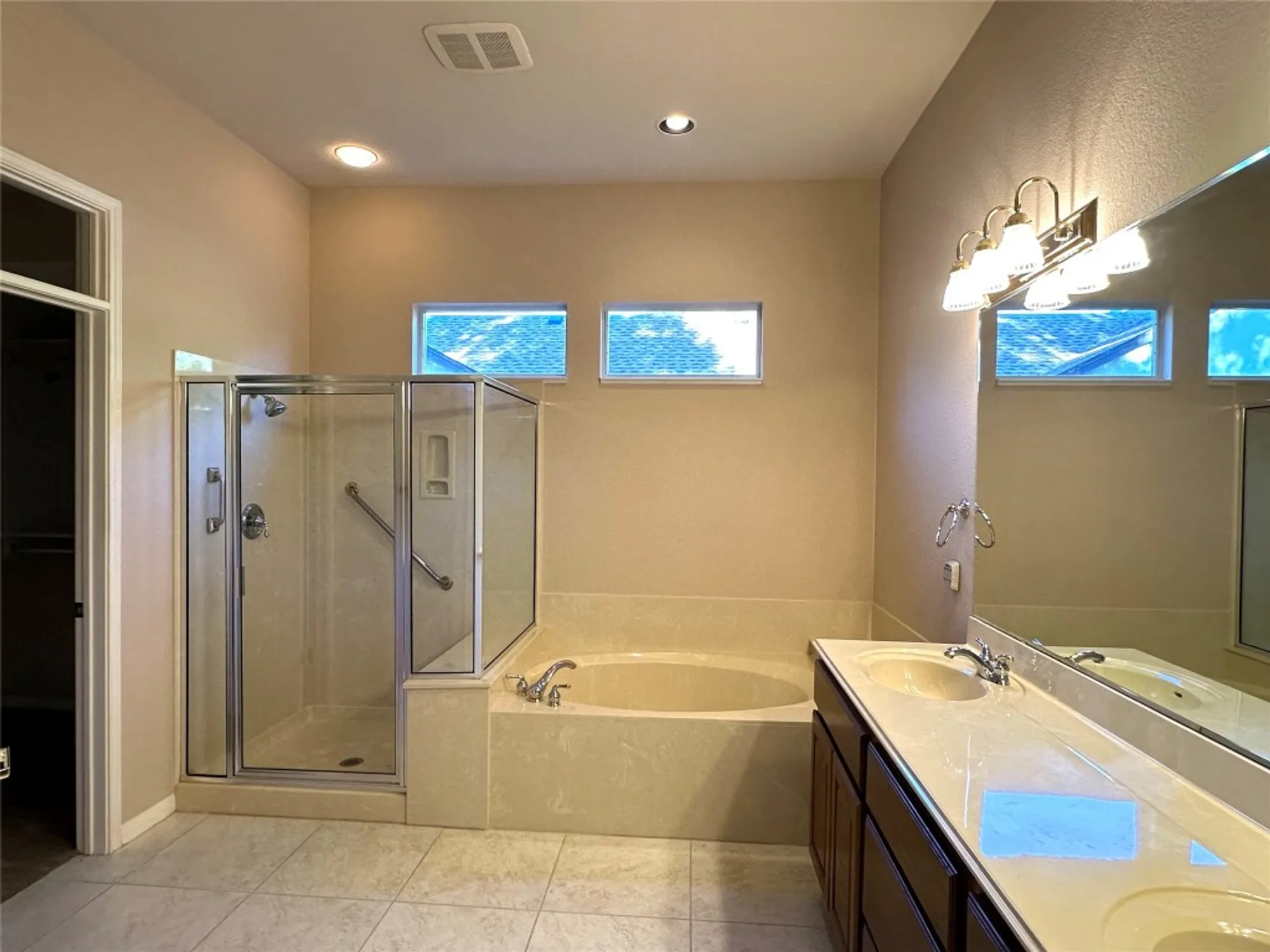 Property Slideshow image 9 of 24 | 108 egret cv, Georgetown, TX, 78633