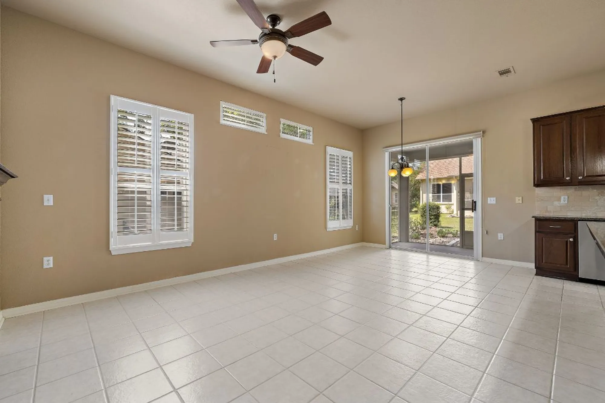 Property Slideshow image 8 of 29 | 196 whispering wind dr, Georgetown, TX, 78633