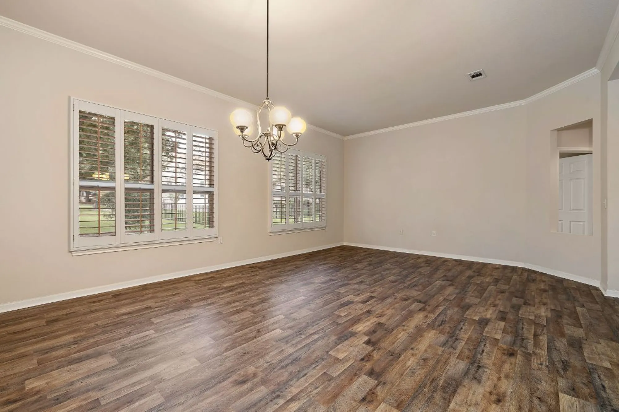 Property Slideshow image 9 of 29 | 196 whispering wind dr, Georgetown, TX, 78633