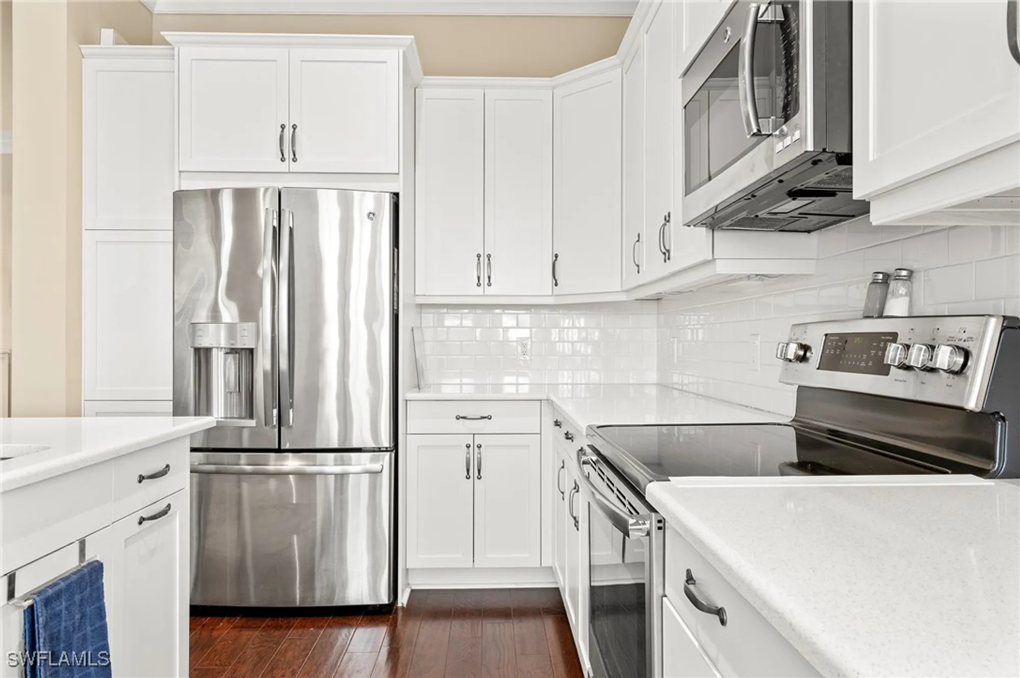 Property Slideshow image 12 of 50 | 6553 dominica dr 202, Naples, FL, 34113