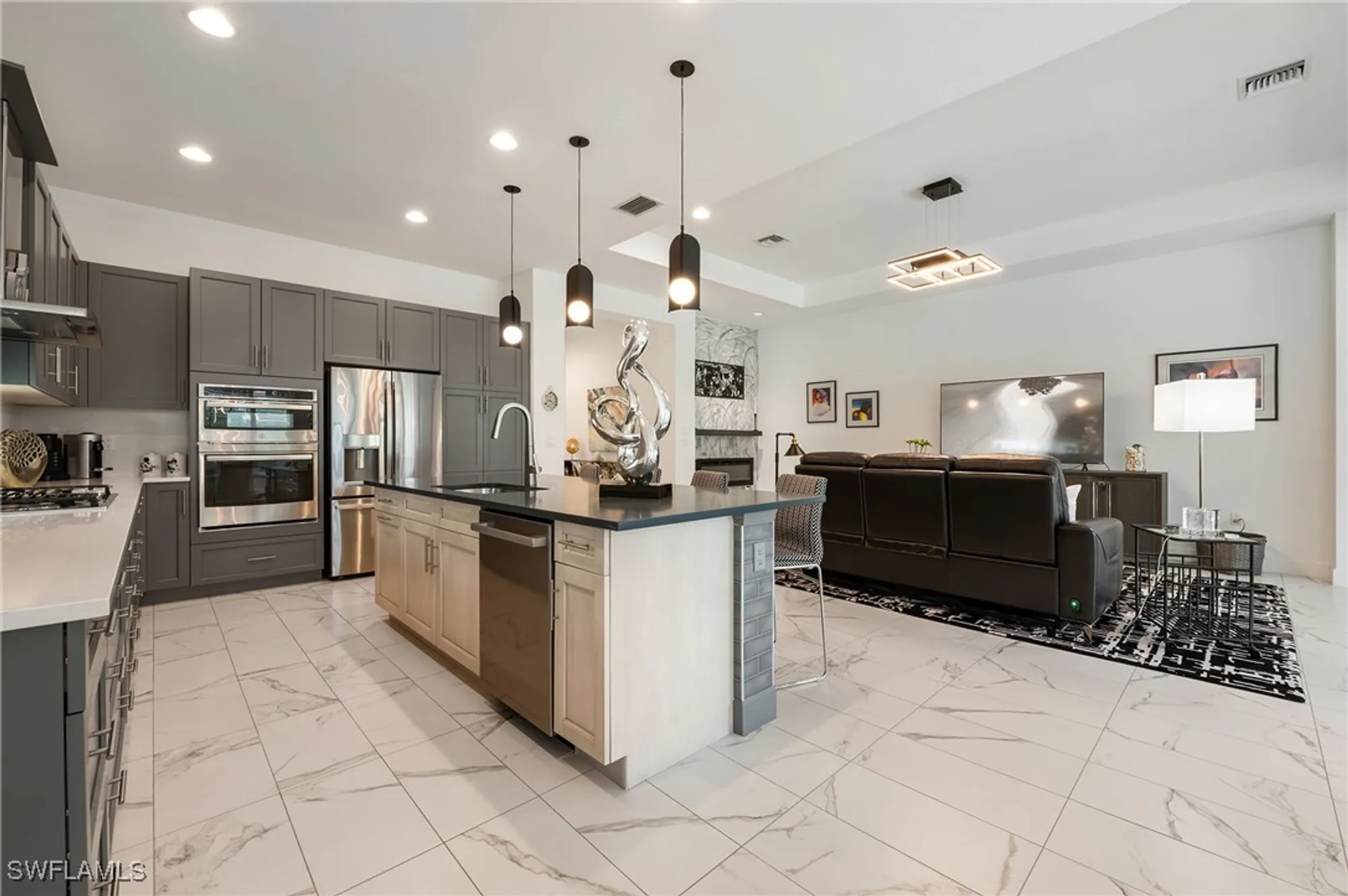 Property Slideshow image 17 of 50 | 11488 coronado way, Naples, FL, 34120