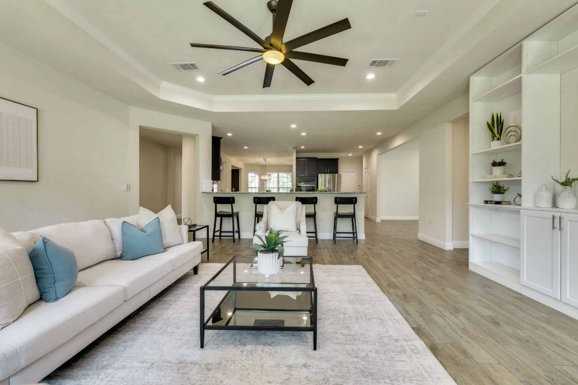 Property Slideshow image 19 of 40 | 705 holiday creek ln, Georgetown, TX, 78633