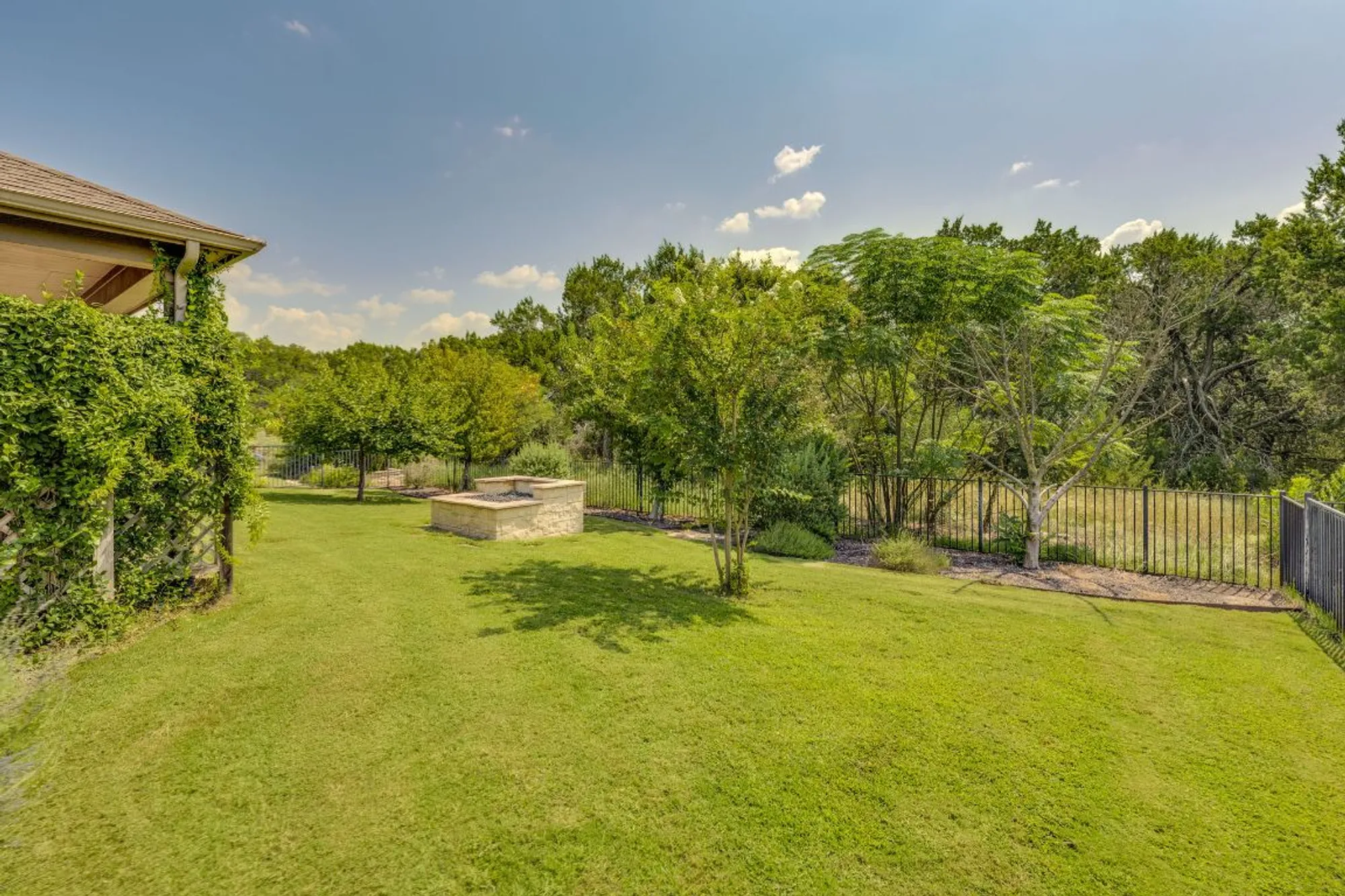 Property Slideshow image 33 of 40 | 705 holiday creek ln, Georgetown, TX, 78633