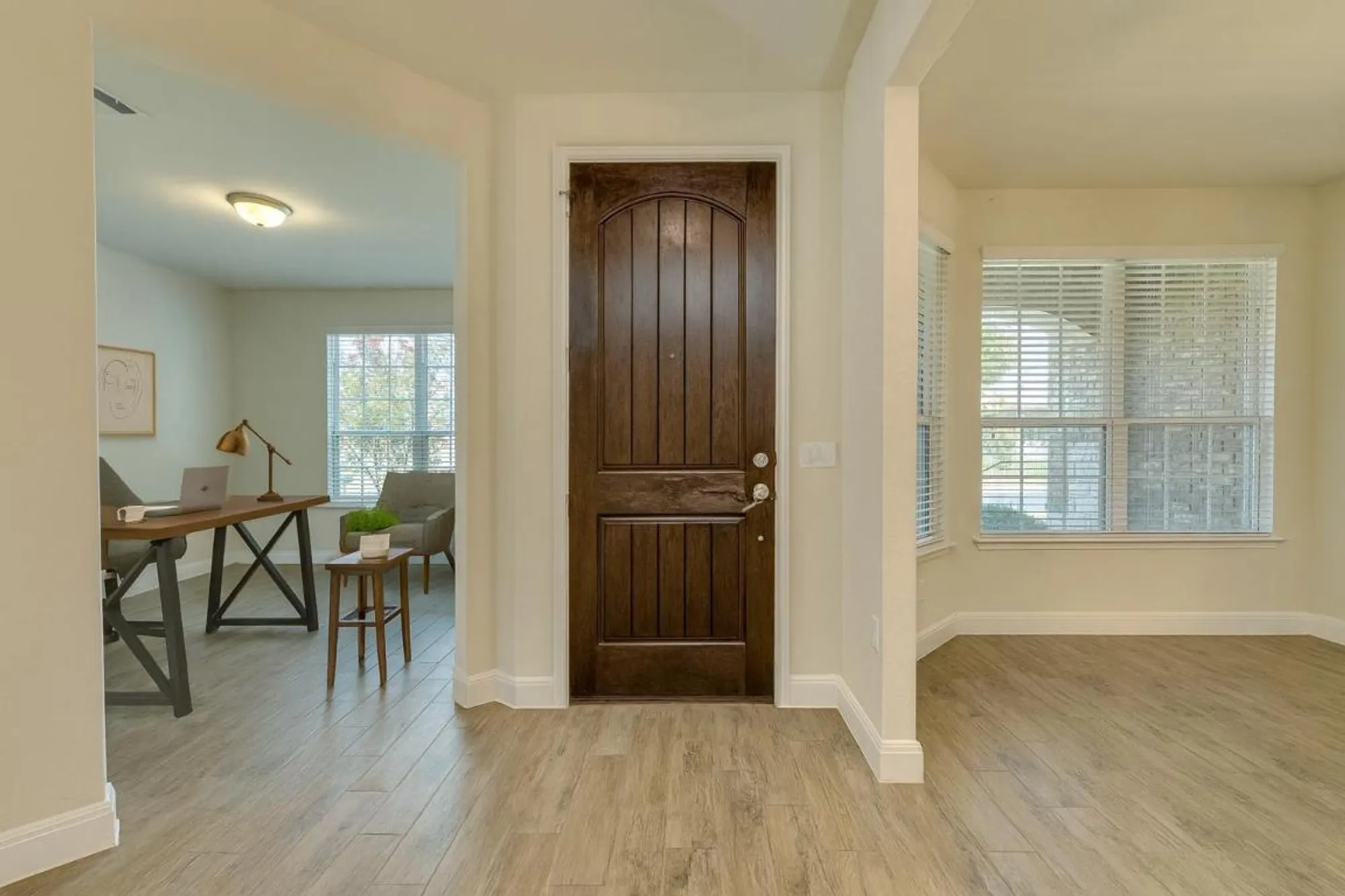 Property Slideshow image 4 of 40 | 705 holiday creek ln, Georgetown, TX, 78633