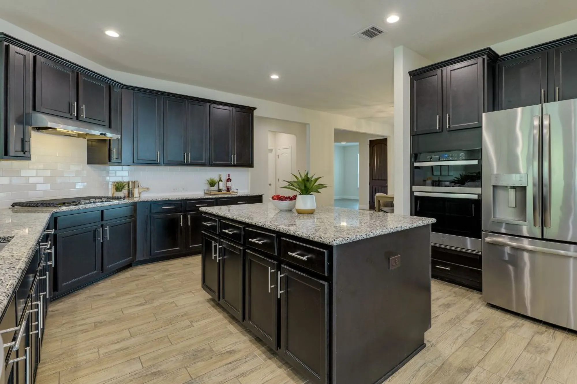 Property Slideshow image 8 of 40 | 705 holiday creek ln, Georgetown, TX, 78633