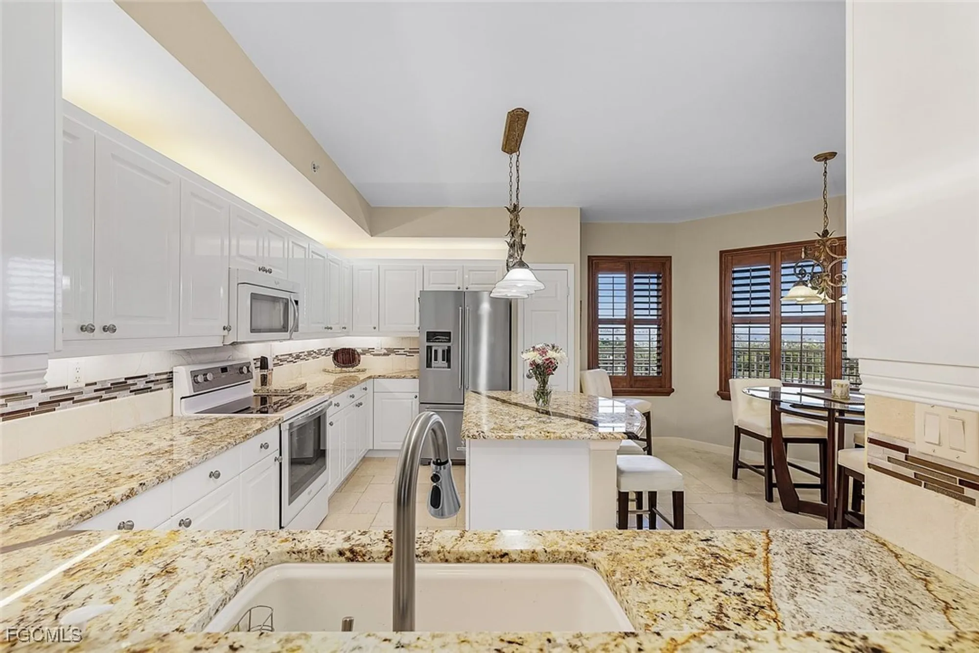 Property Slideshow image 10 of 50 | 14250 royal harbour ct 817, Fort Myers, FL, 33908