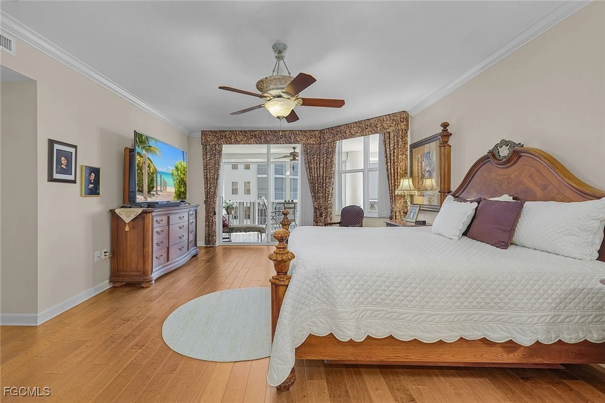 Property Slideshow image 20 of 50 | 14250 royal harbour ct 817, Fort Myers, FL, 33908