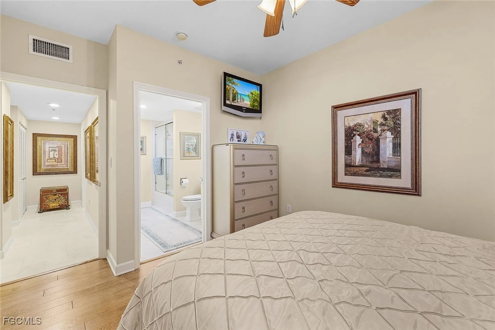 Property Slideshow image 23 of 50 | 14250 royal harbour ct 817, Fort Myers, FL, 33908