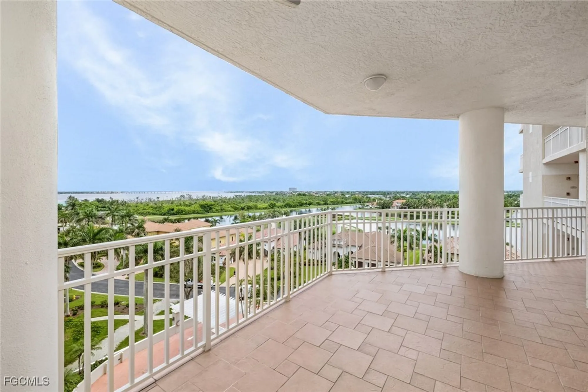 Property Slideshow image 39 of 50 | 14250 royal harbour ct 817, Fort Myers, FL, 33908