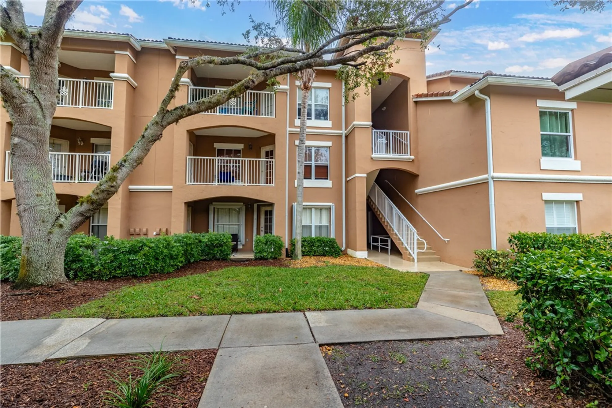 Property Slideshow image 22 of 36 | 5060 fairways cir f210, Vero Beach, FL, 32967