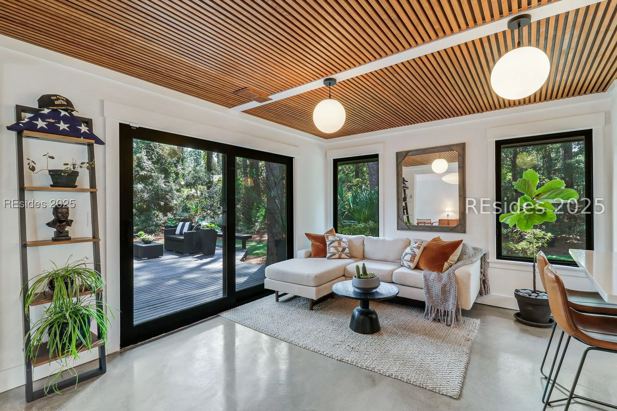 Property Slideshow image 12 of 54 | 15 dunlin pl, Hilton Head Island, SC, 29926