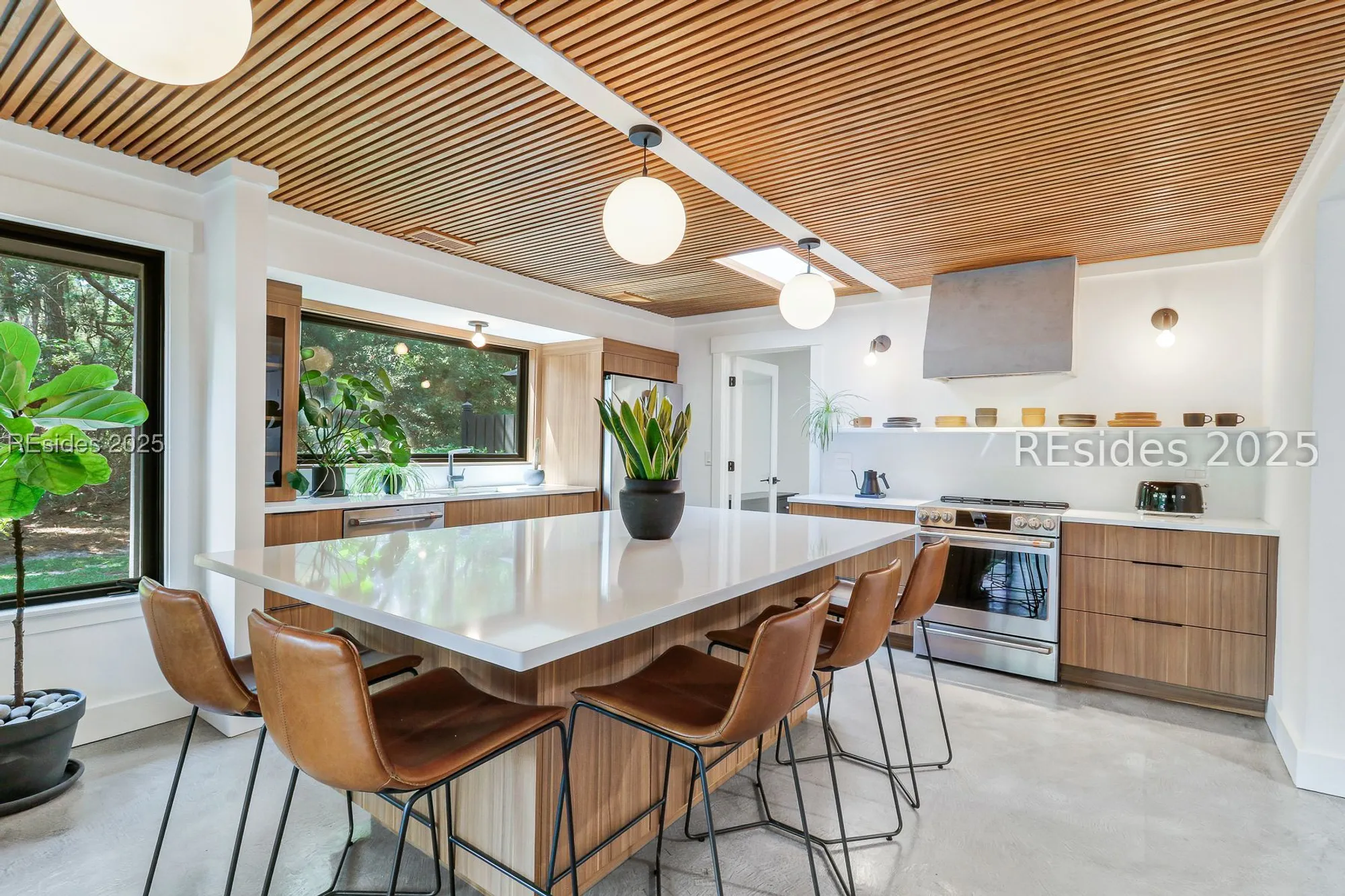 Property Slideshow image 13 of 54 | 15 dunlin pl, Hilton Head Island, SC, 29926