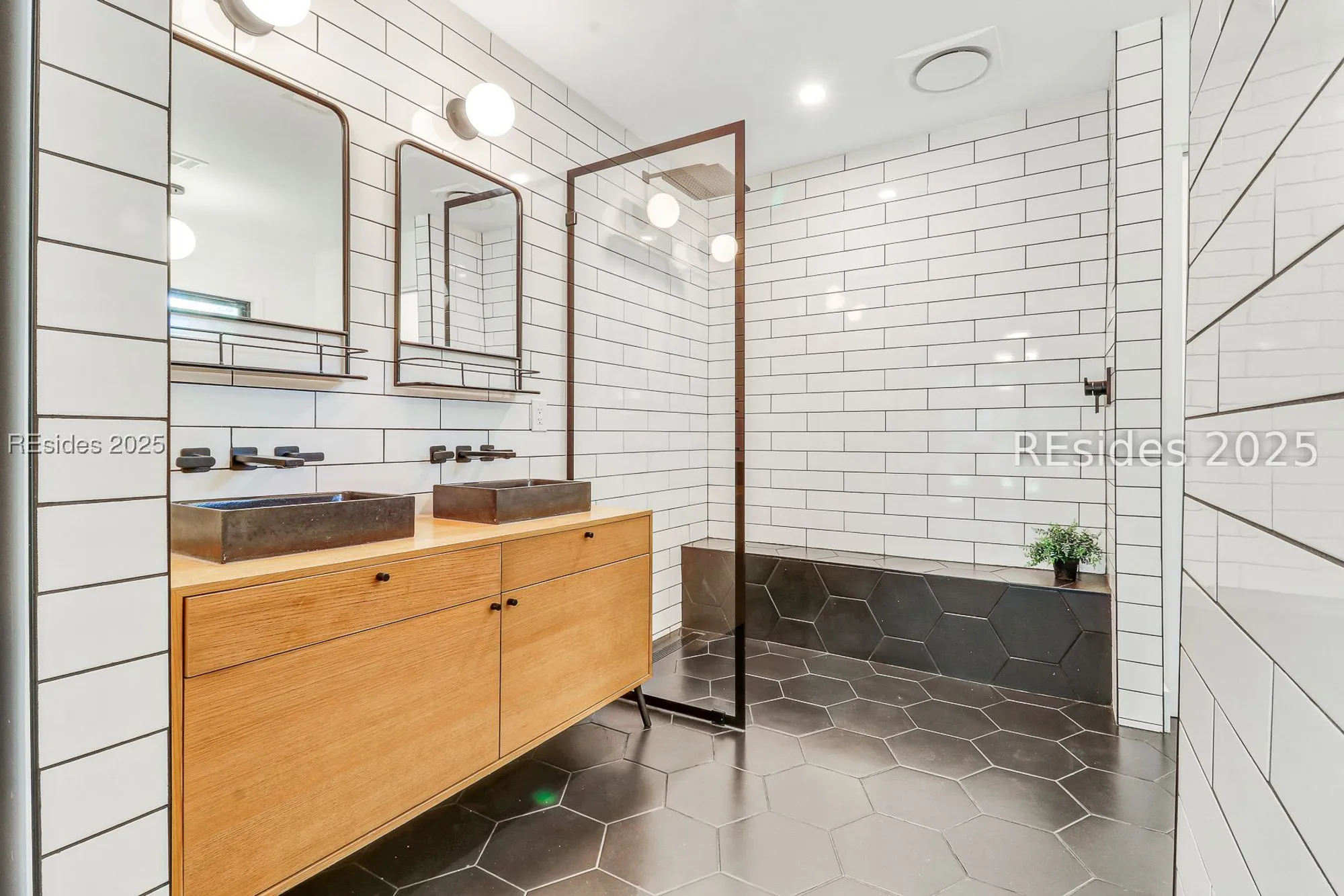 Property Slideshow image 22 of 54 | 15 dunlin pl, Hilton Head Island, SC, 29926