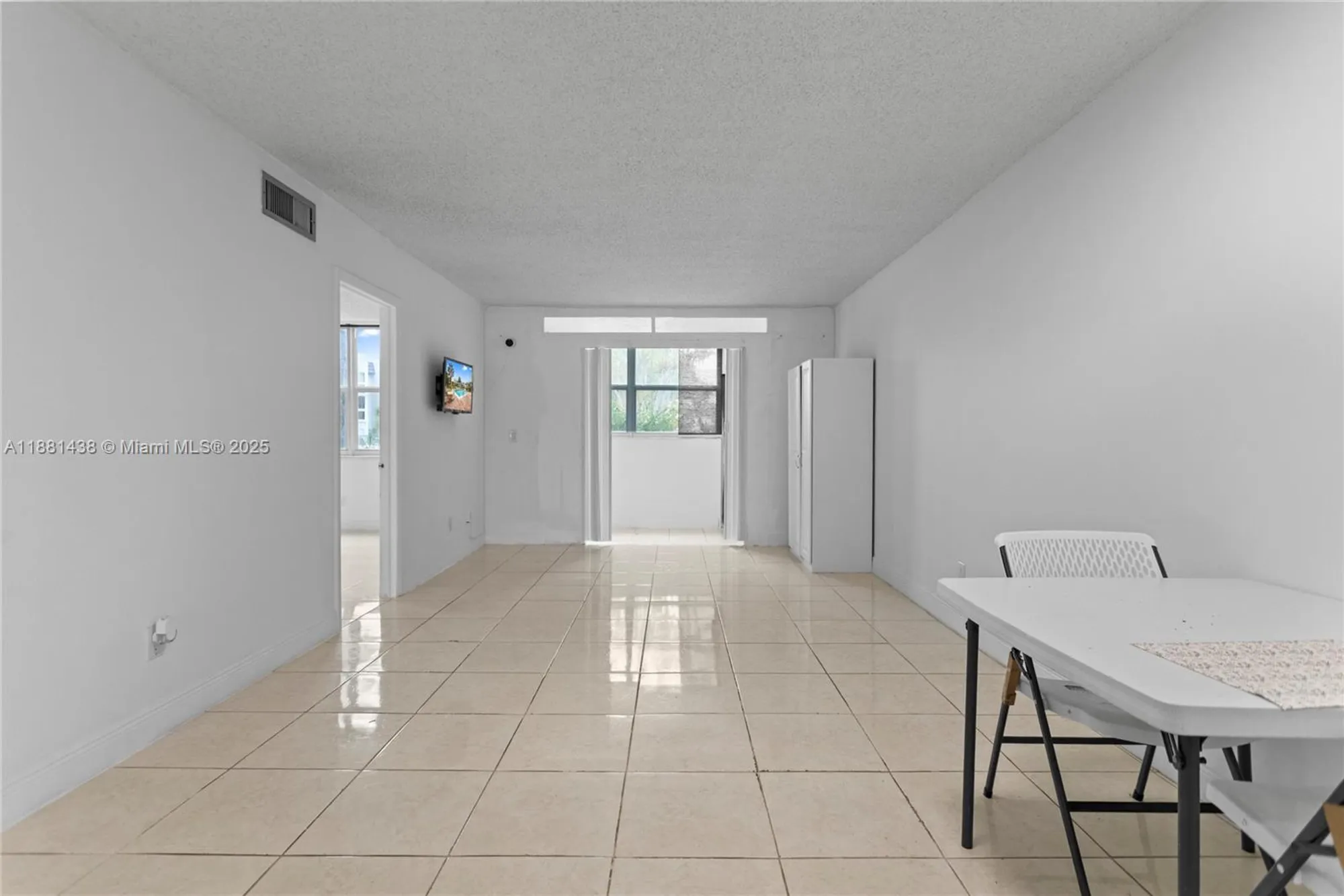 Property Slideshow image 18 of 42 | 6600 royal palm blvd apt 103b, Margate, FL, 33063