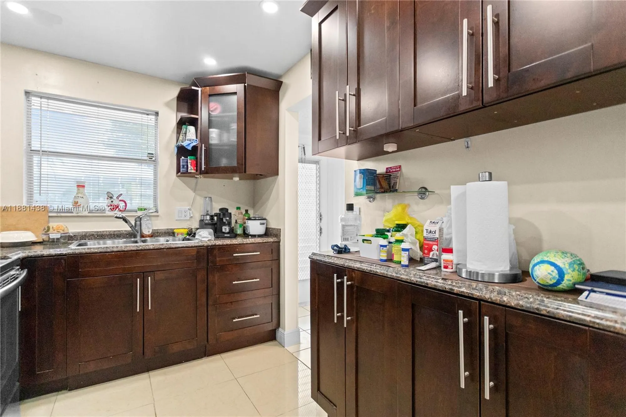 Property Slideshow image 11 of 42 | 6600 royal palm blvd apt 103b, Margate, FL, 33063